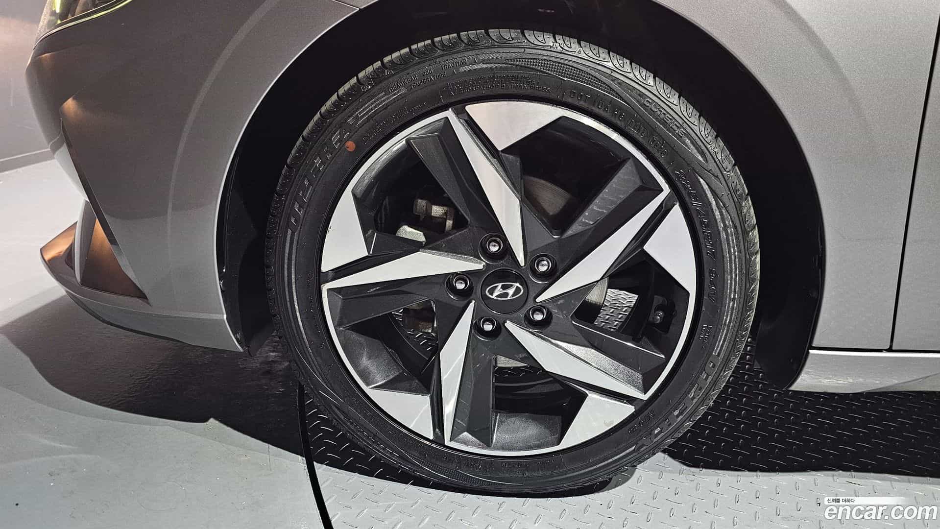 AVANTE Hyundai 2020.5-OUTER-005