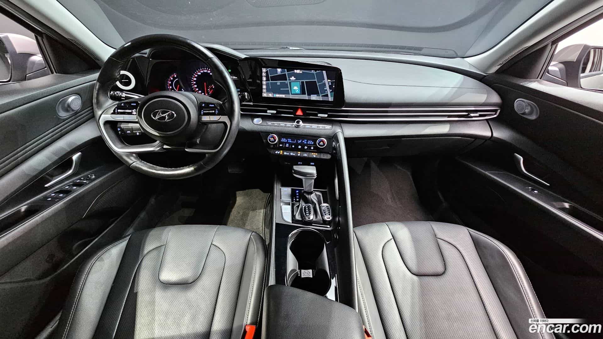 AVANTE Hyundai 2020.5-INNER-007