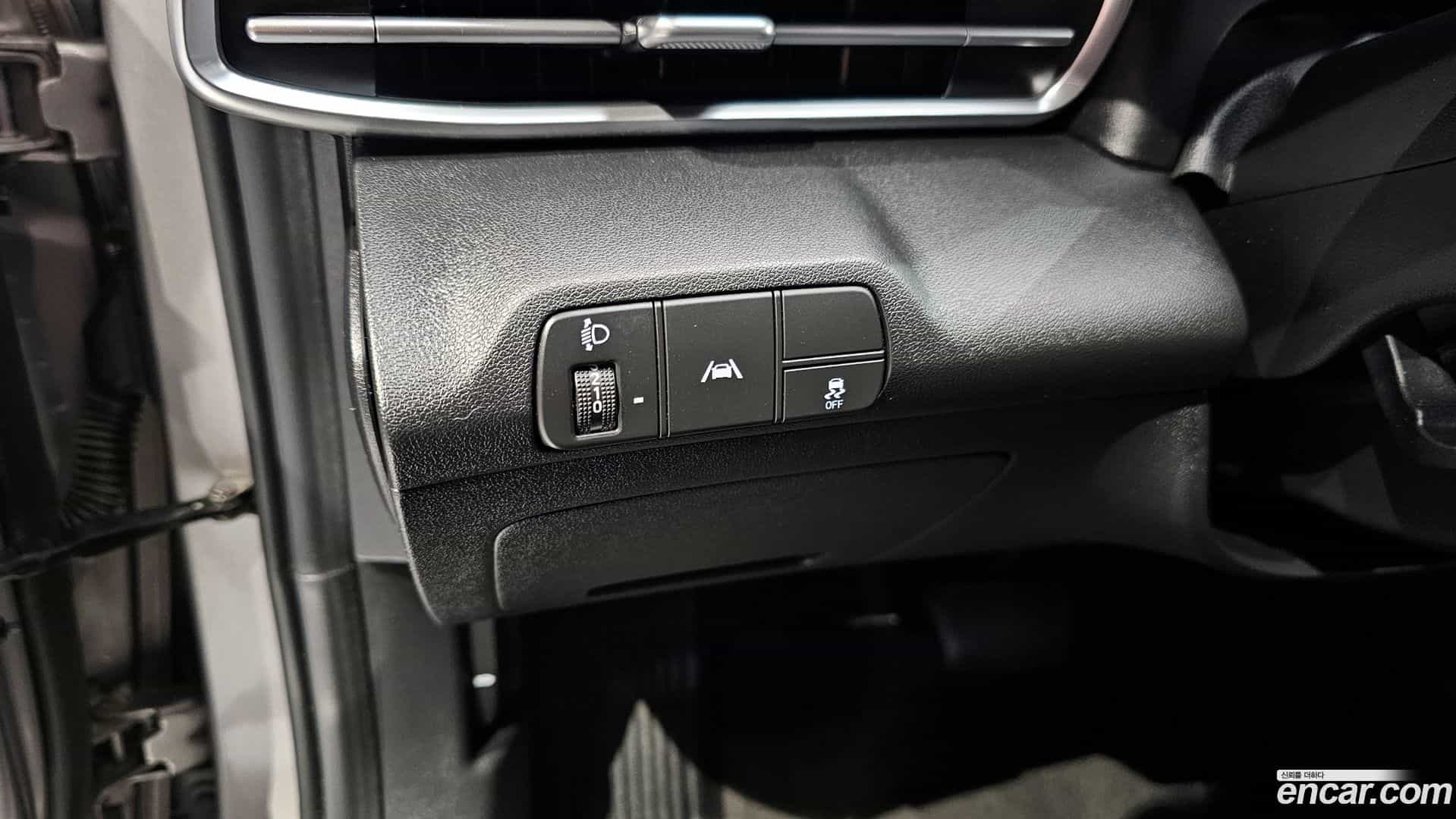 AVANTE Hyundai 2020.5-OPTION-024