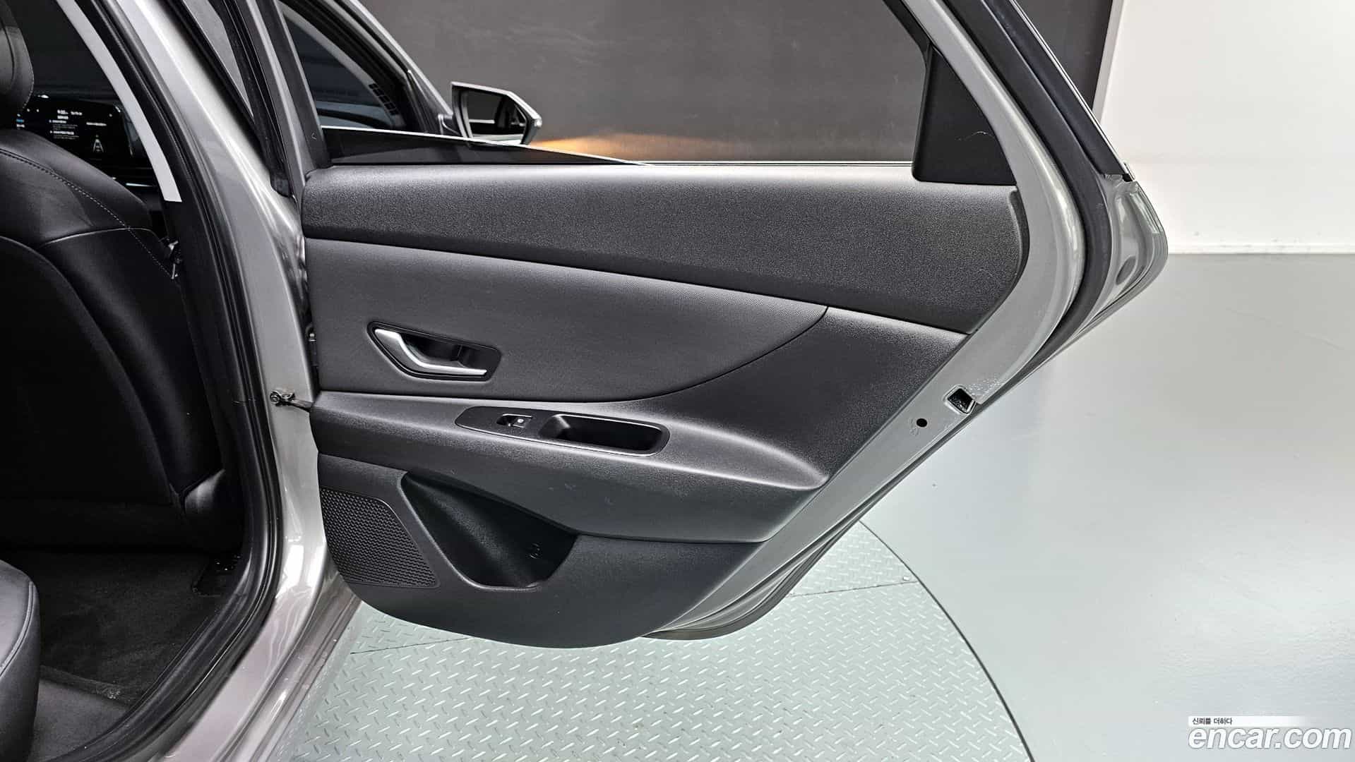 AVANTE Hyundai 2020.5-INNER-035