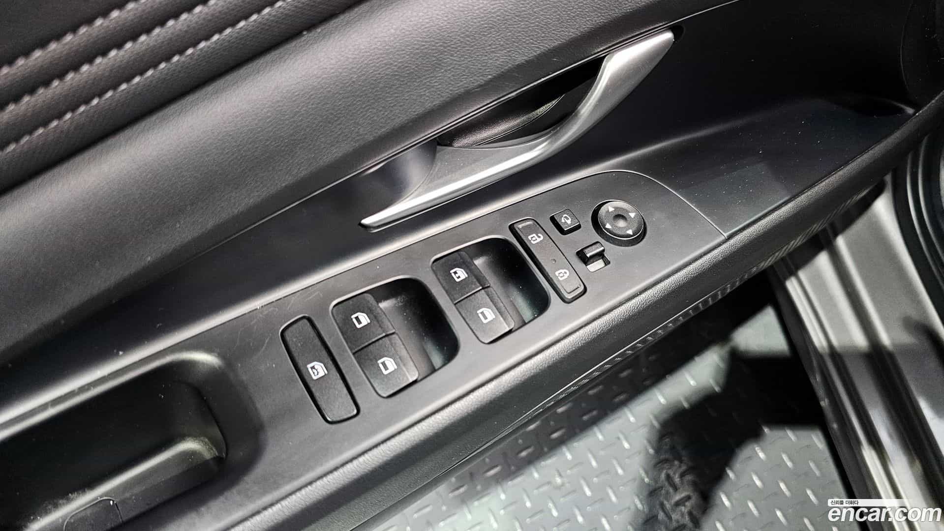 AVANTE Hyundai 2020.5-OPTION-040