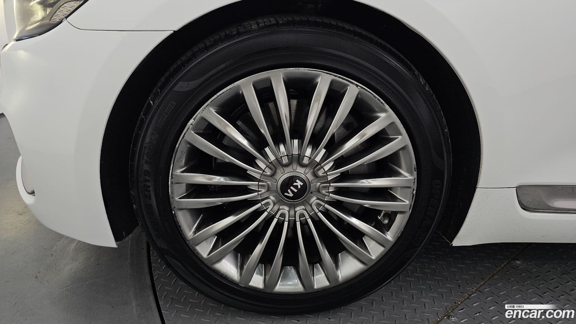 Main__Slider__Photo:K9 Kia 2019.3-4