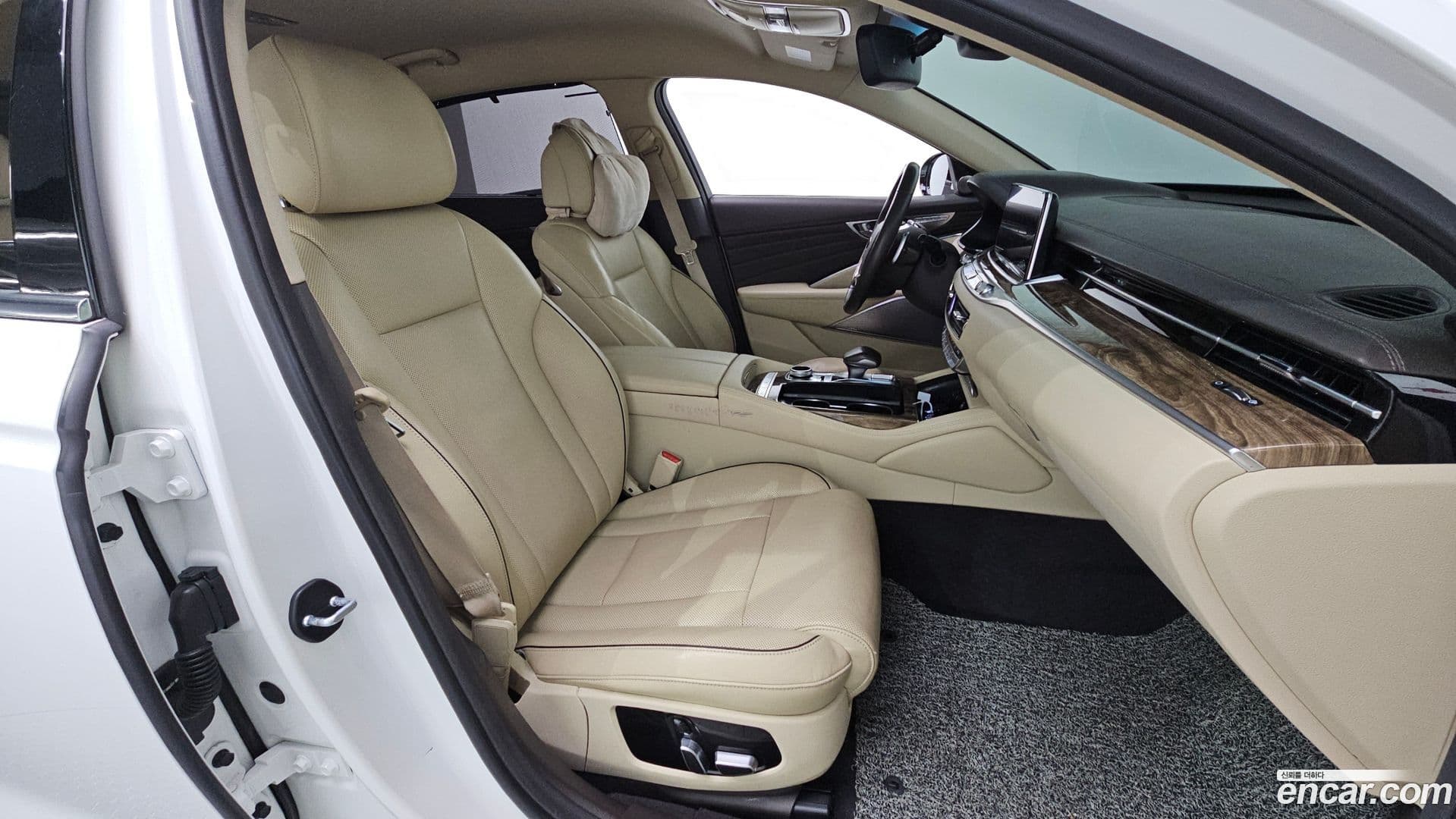 Main__Slider__Photo:K9 Kia 2019.3-25