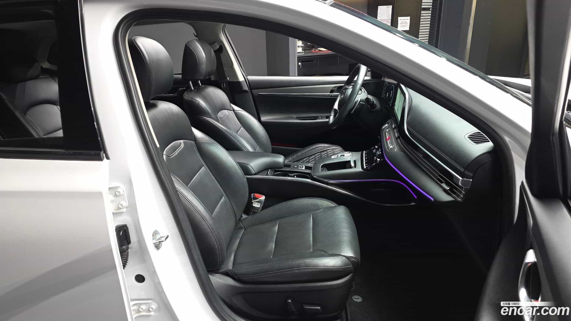 Grandeur Hyundai 2021.7-OPTION-015