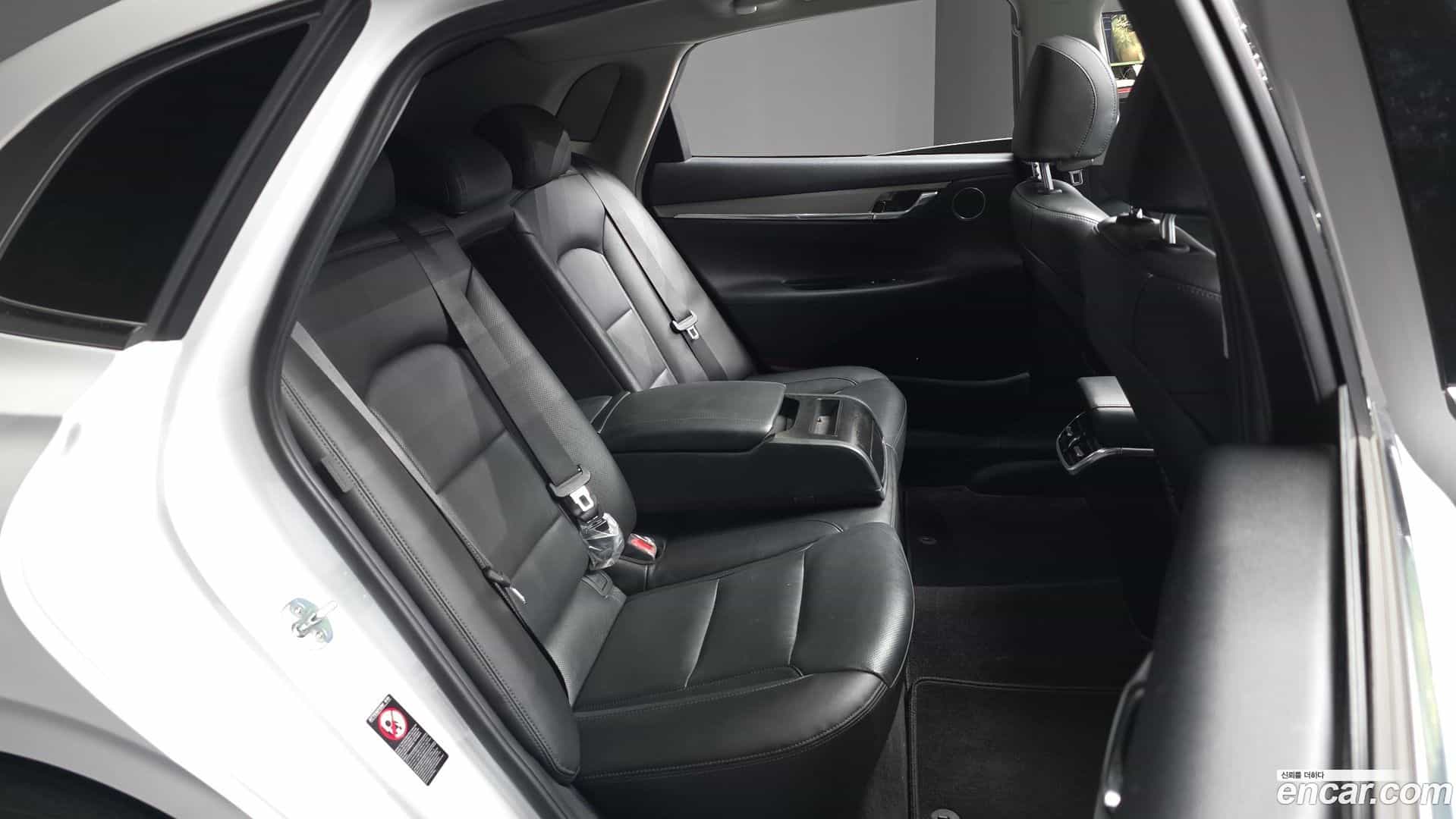 Grandeur Hyundai 2021.7-OPTION-016