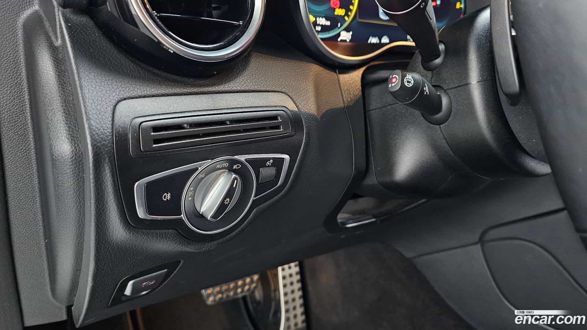GLC-Class Mercedes-Benz 2021.4-OPTION-042