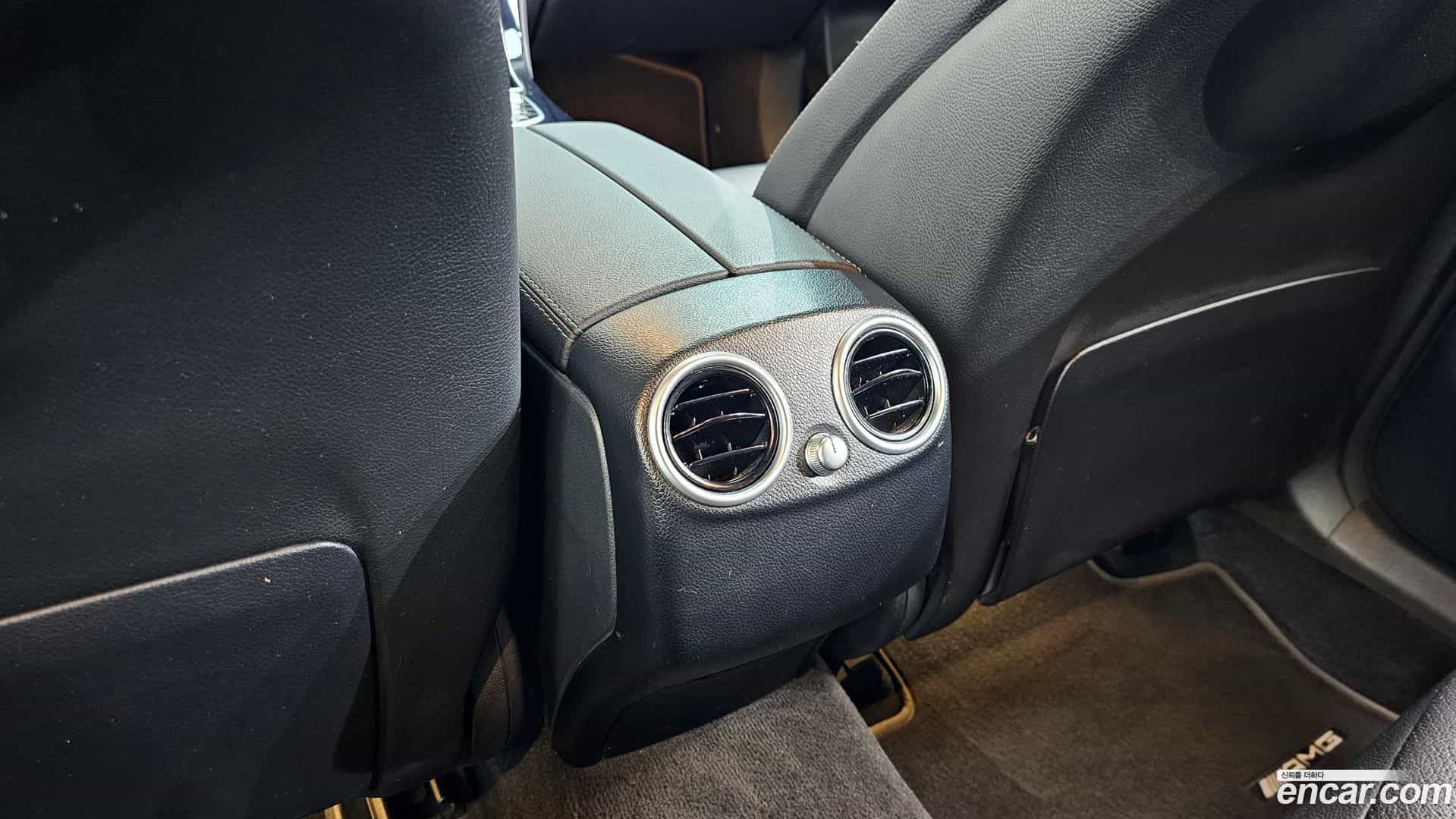 GLC-Class Mercedes-Benz 2021.4-OPTION-044