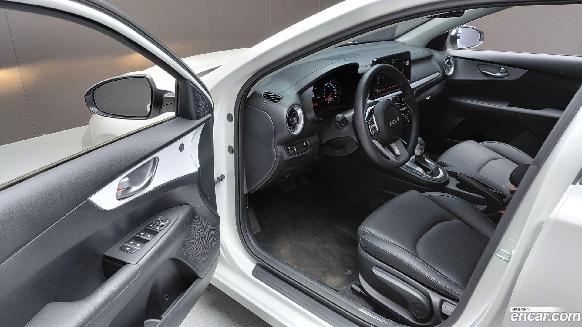 Main__Slider__Photo:K3 Kia 2022.6-9
