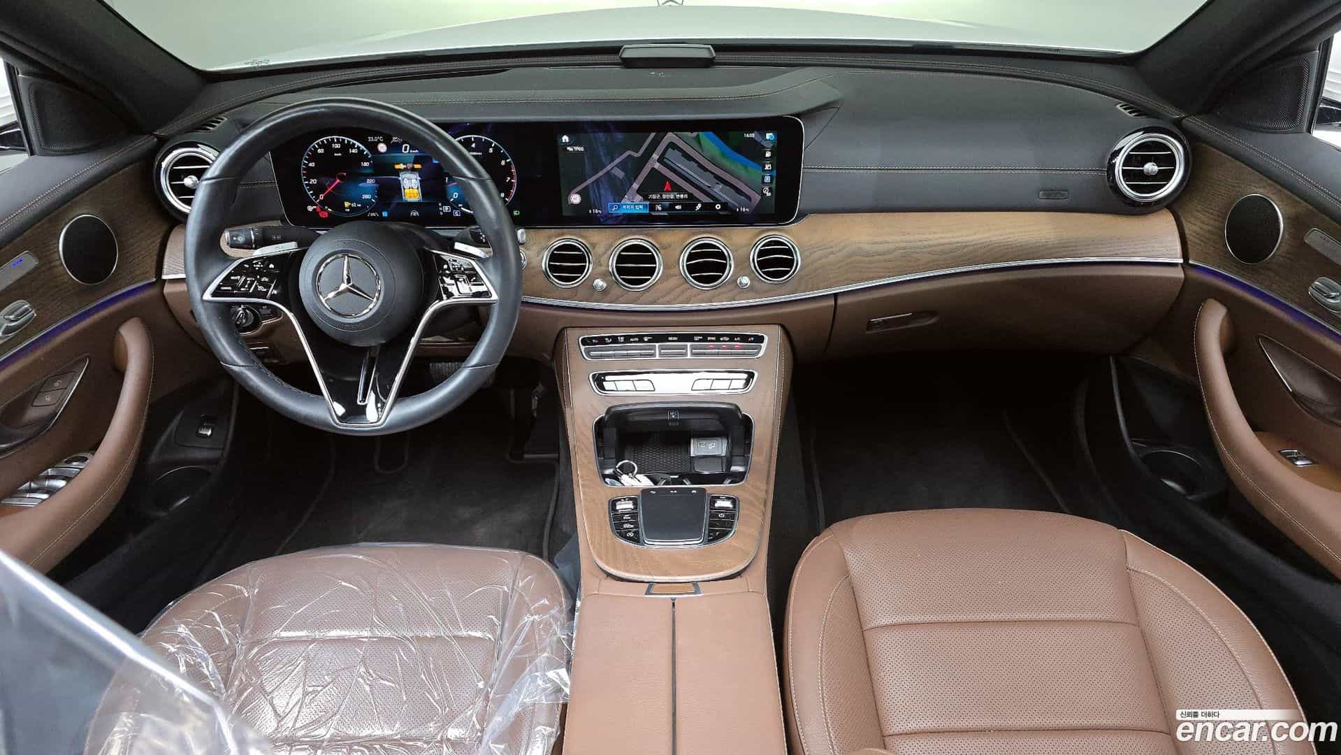 E-Class Mercedes-Benz 2023.9-INNER-007
