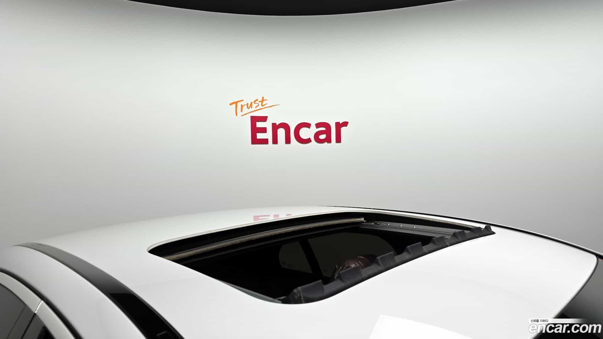 E-Class Mercedes-Benz 2023.9-OPTION-023