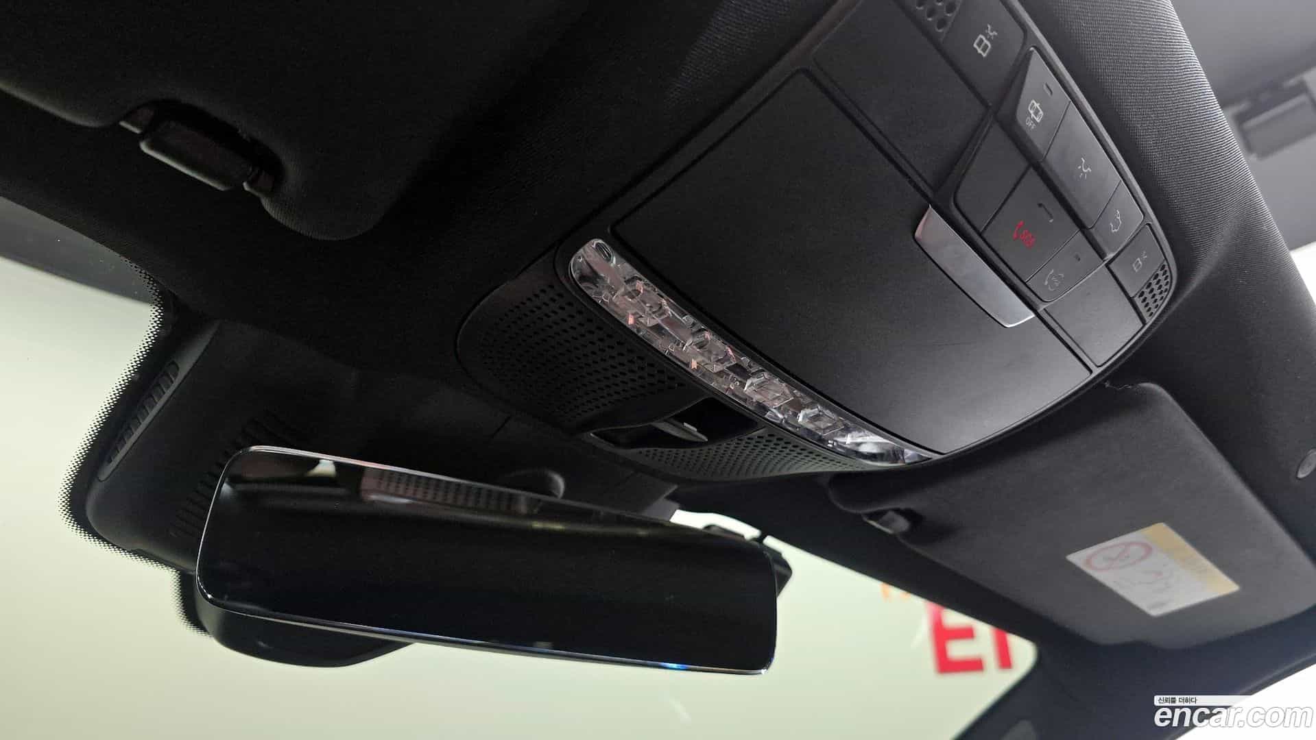 E-Class Mercedes-Benz 2023.9-OPTION-040