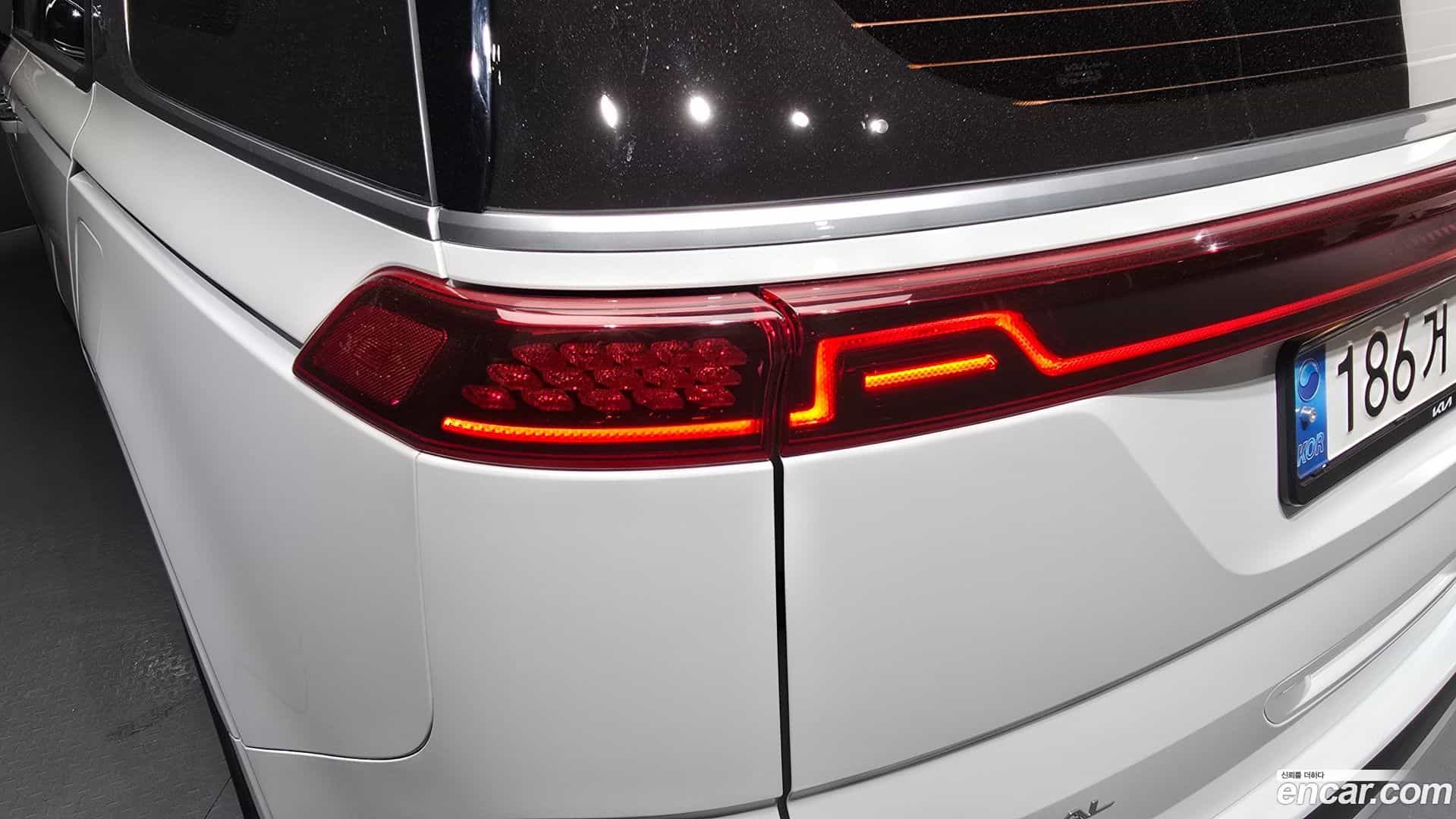 Canival Kia 2023.2-OUTER-033