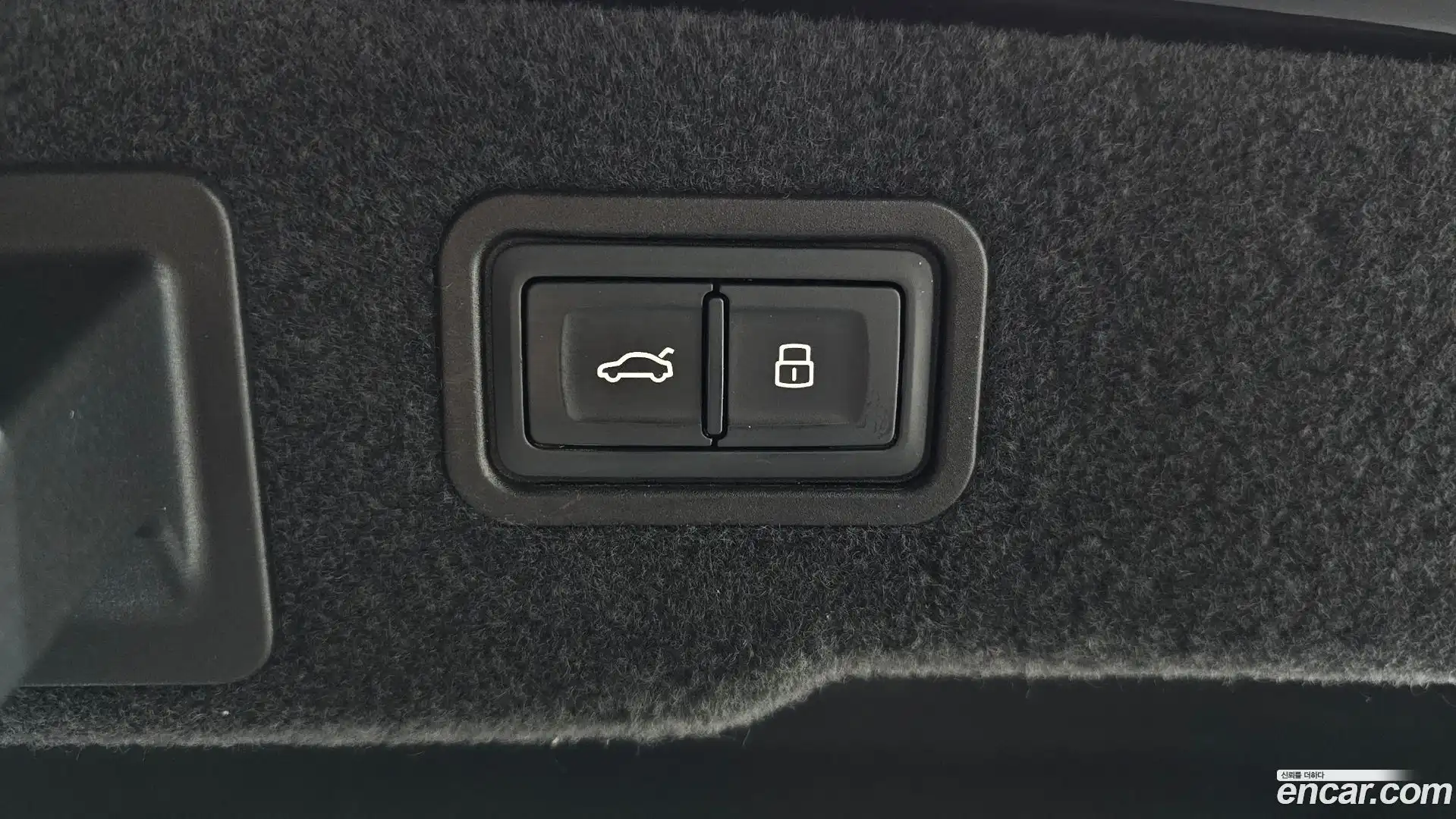 A8 Audi 2021.11-OPTION-019