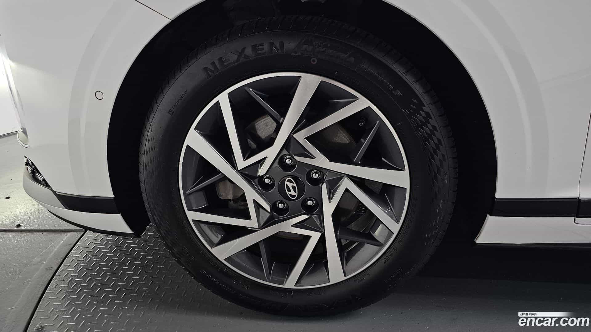 Grandeur Hyundai 2023.6-OUTER-005