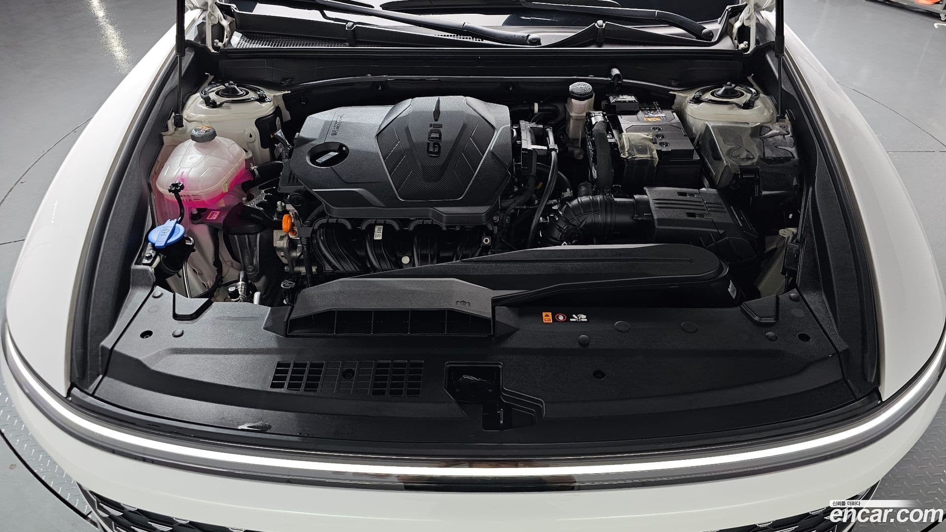 Main__Slider__Photo:Grandeur Hyundai 2023.6-5
