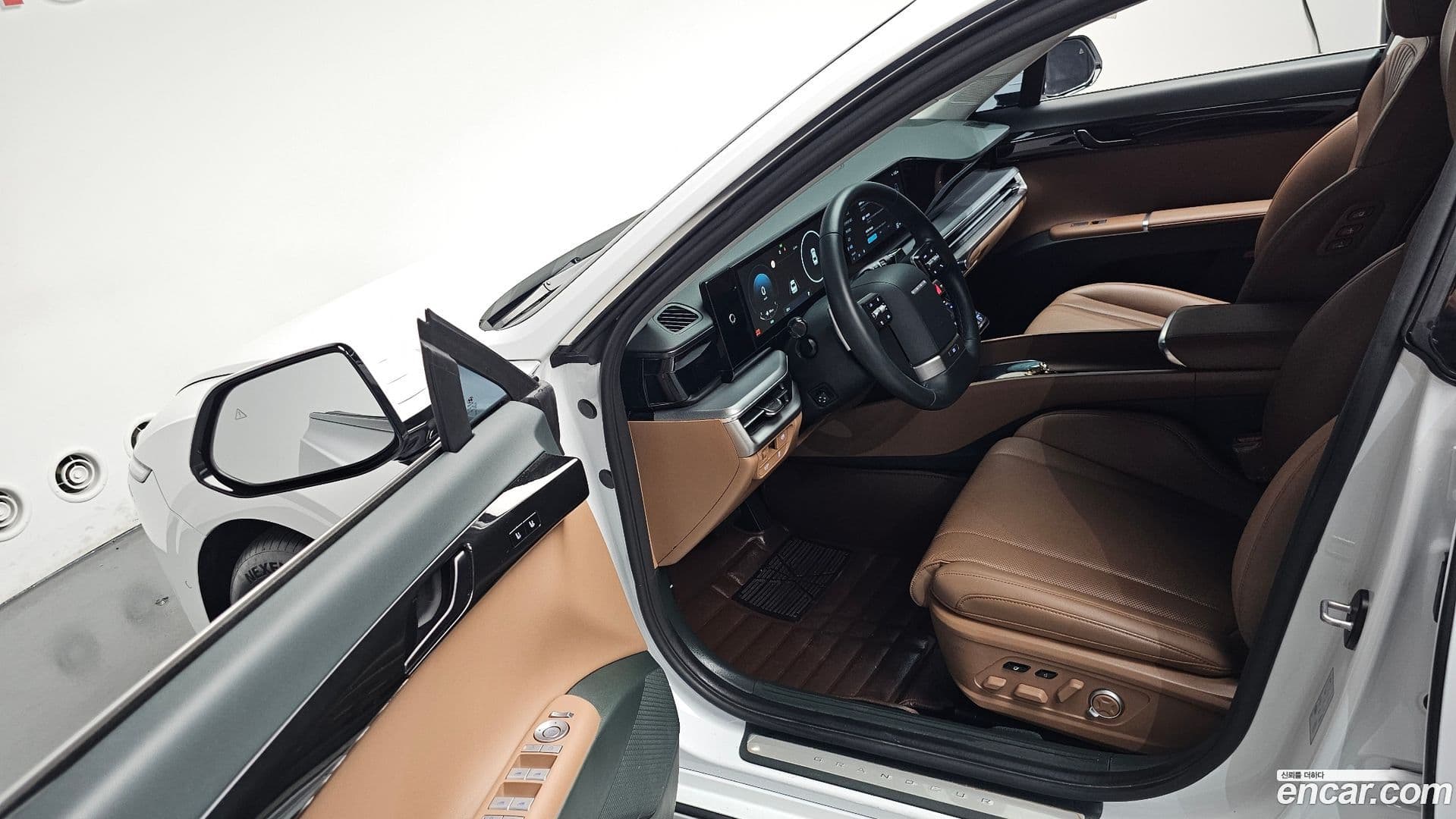 Main__Slider__Photo:Grandeur Hyundai 2023.6-9
