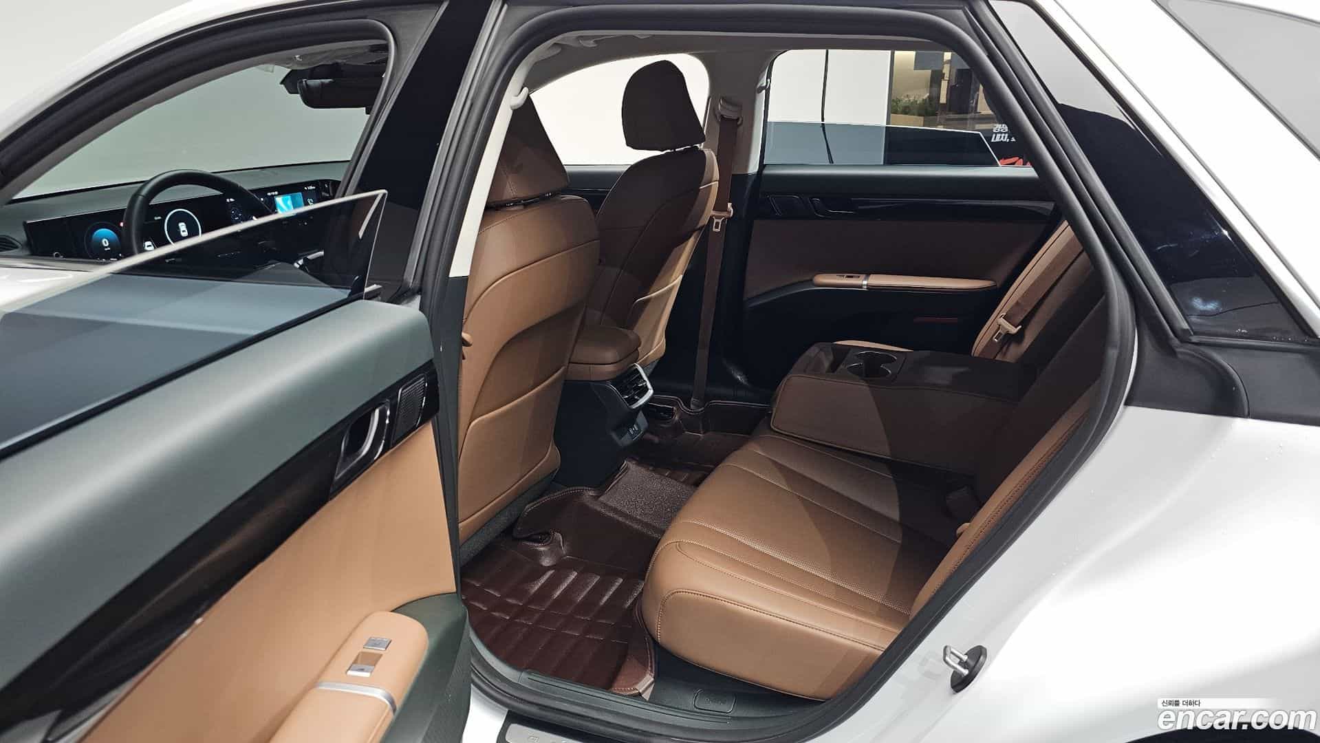 Grandeur Hyundai 2023.6-OPTION-016