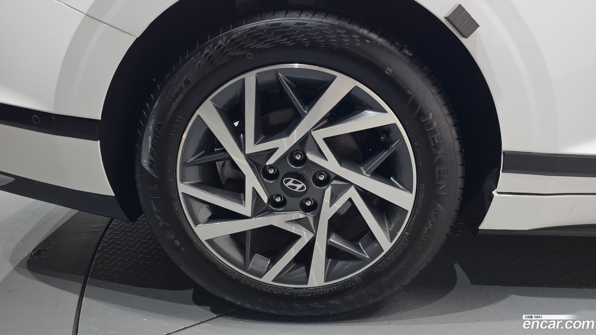 Main__Slider__Photo:Grandeur Hyundai 2023.6-20