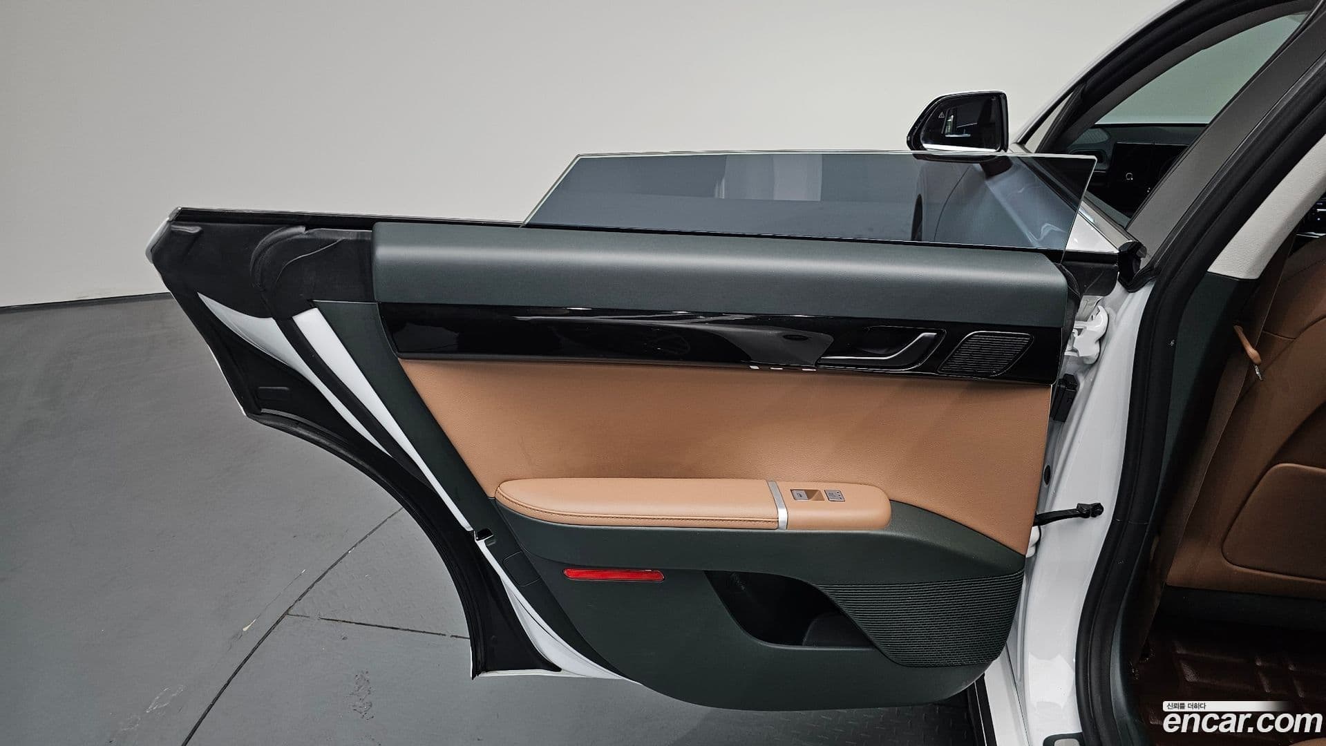 Main__Slider__Photo:Grandeur Hyundai 2023.6-24