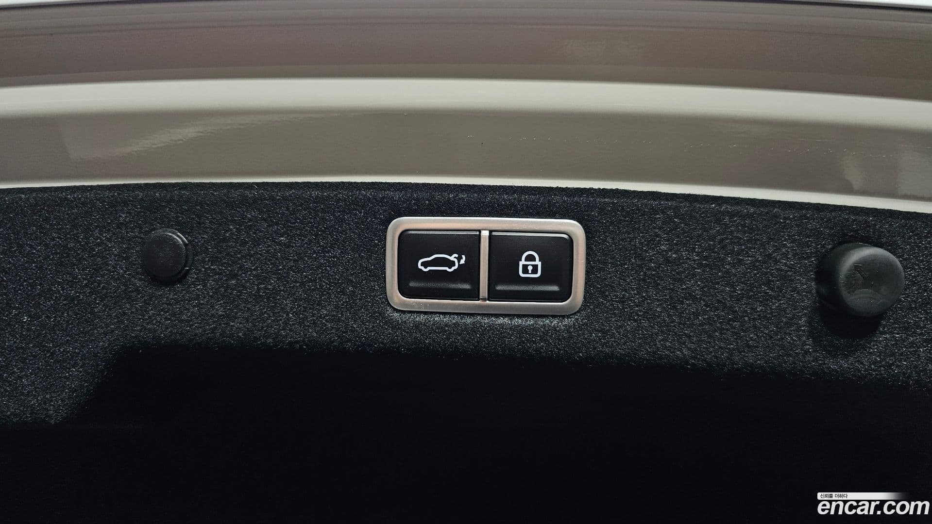Main__Slider__Photo:Grandeur Hyundai 2023.6-31