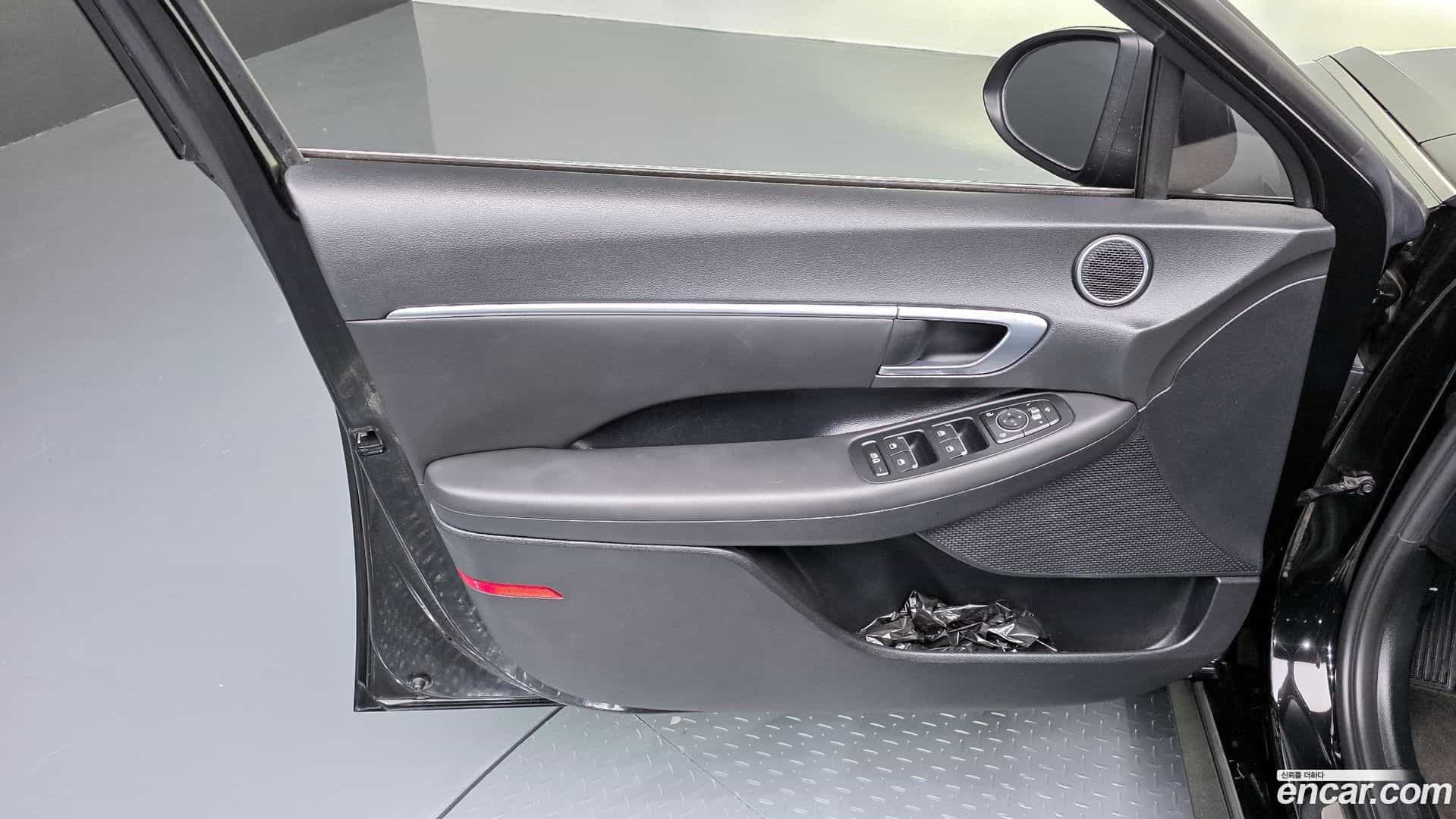 Sonata Hyundai 2021.1-INNER-034