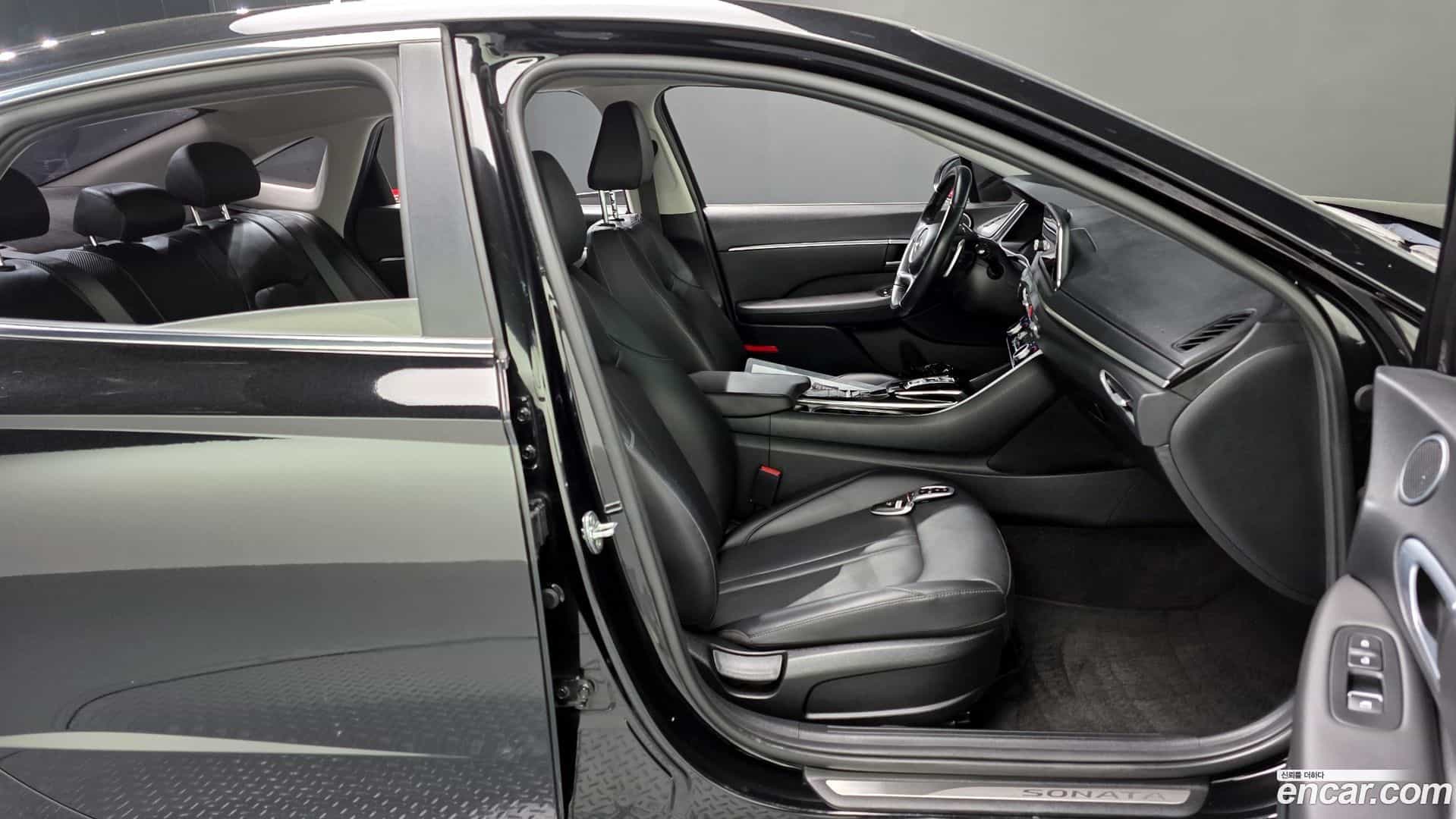 Sonata Hyundai 2021.1-INNER-036