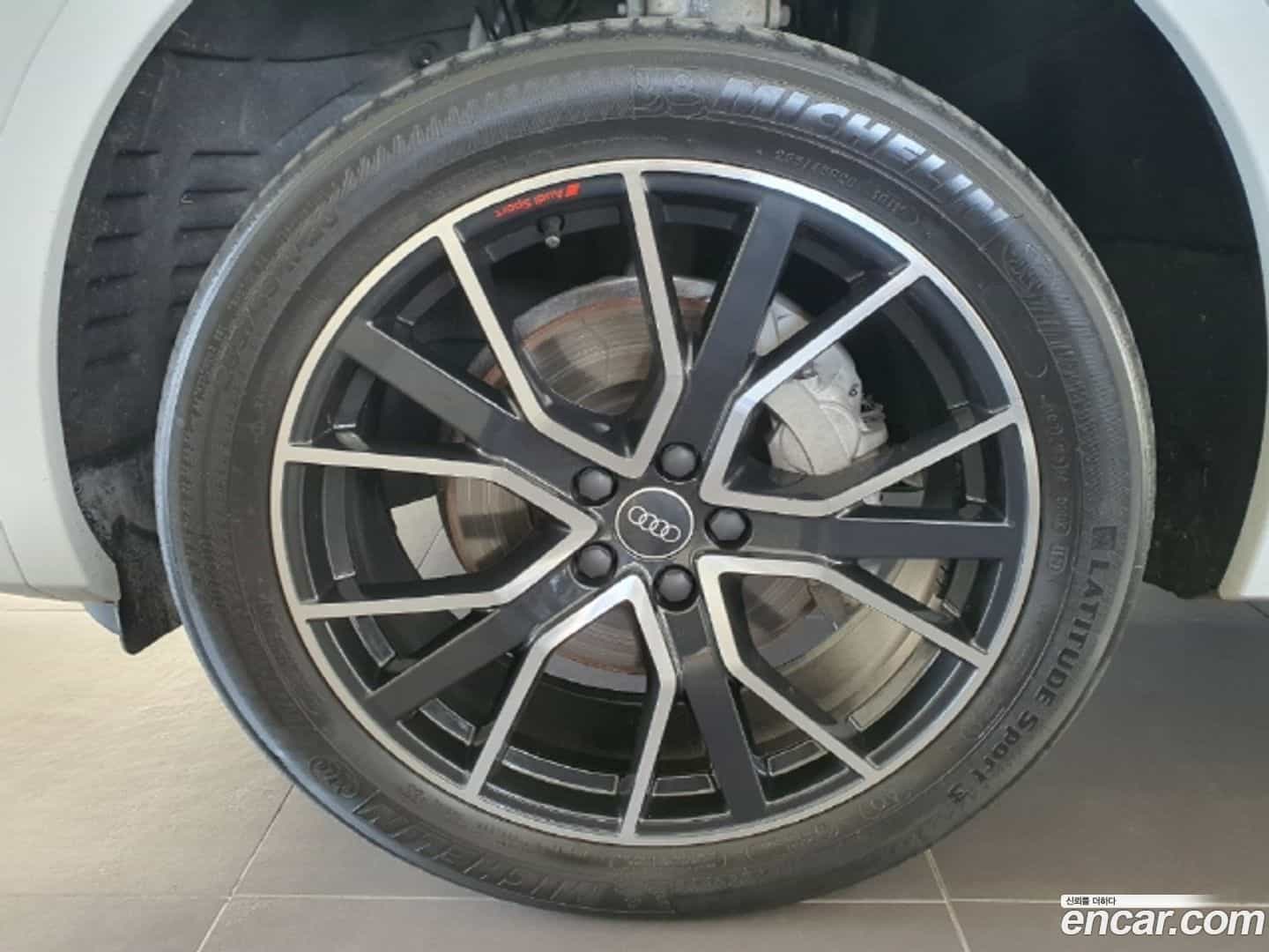 Q5 Audi 2023.11-OUTER-005