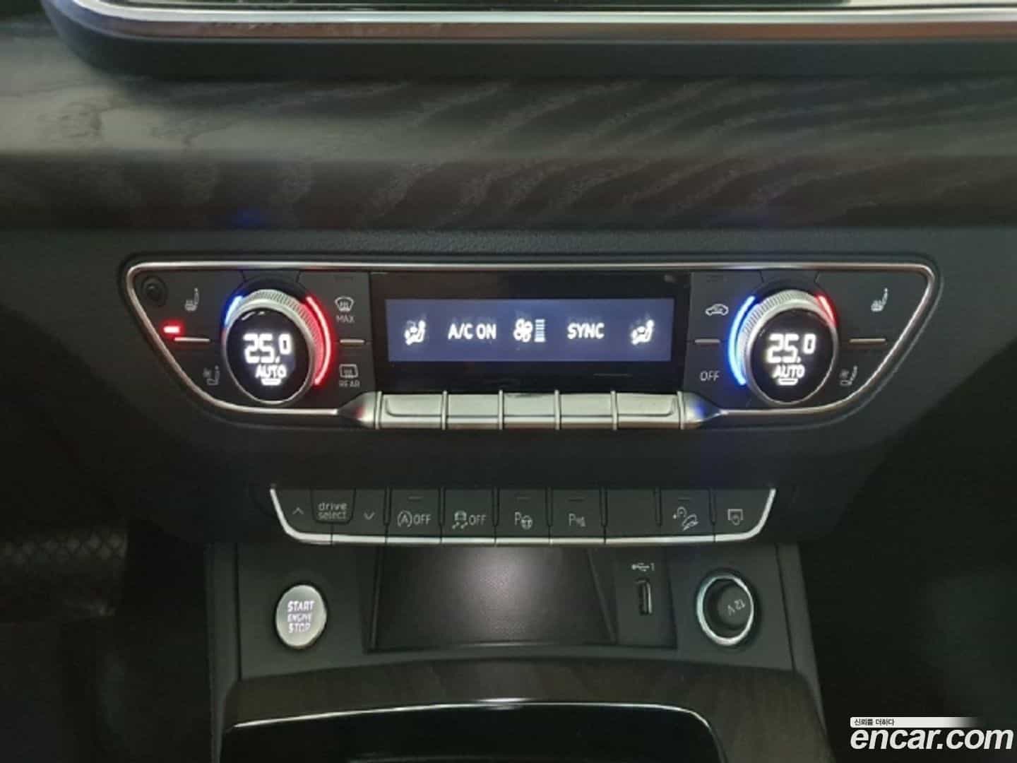 Q5 Audi 2023.11-OPTION-019