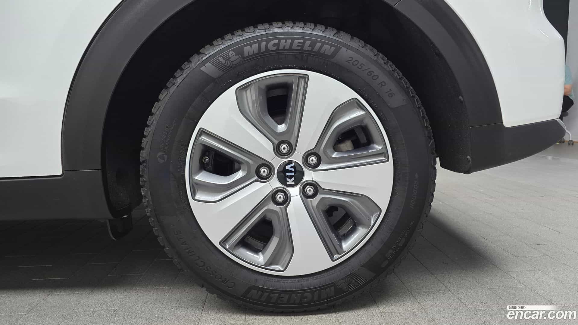 Niro Kia 2016.10-OUTER-031