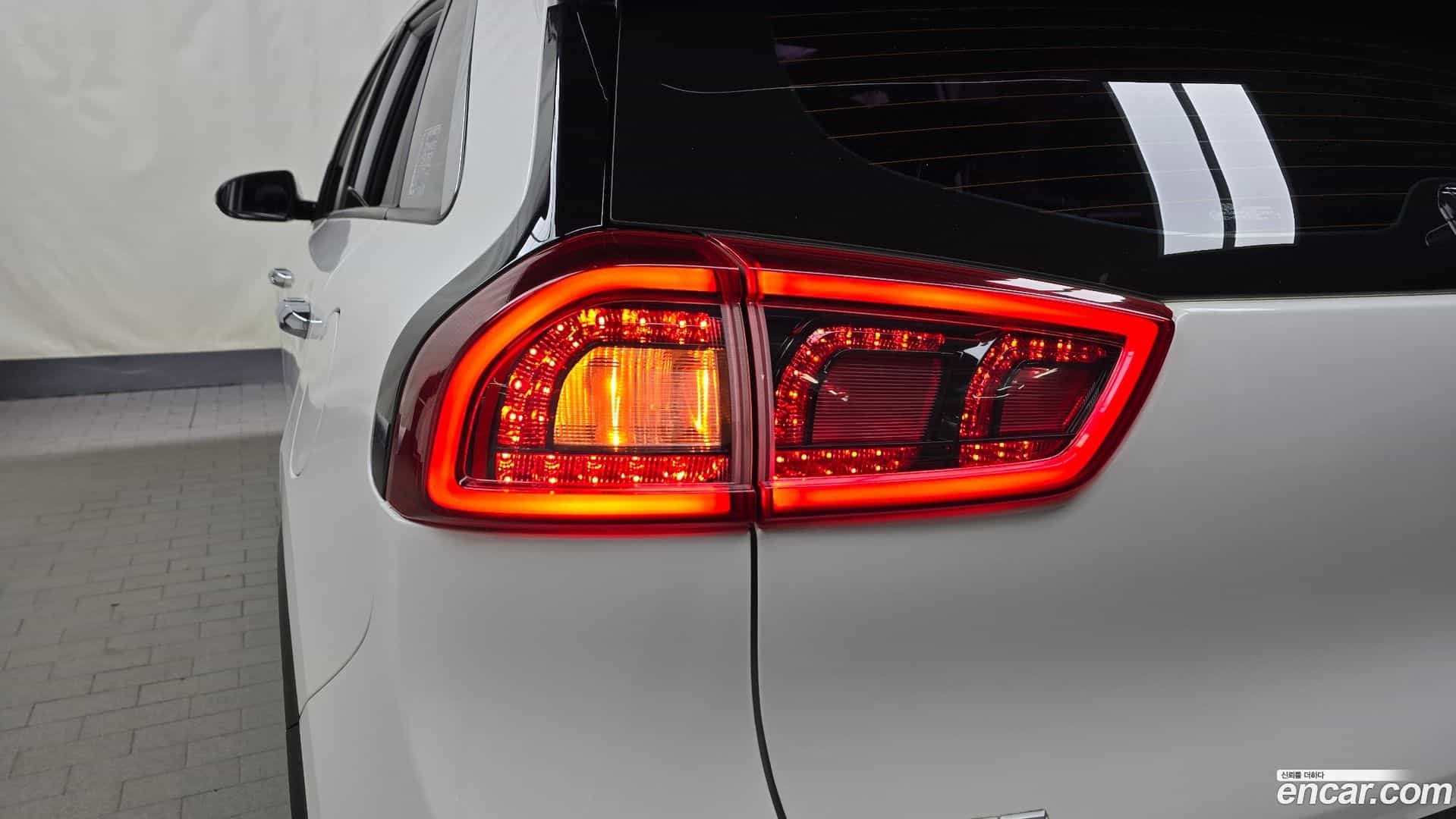 Niro Kia 2016.10-OUTER-033