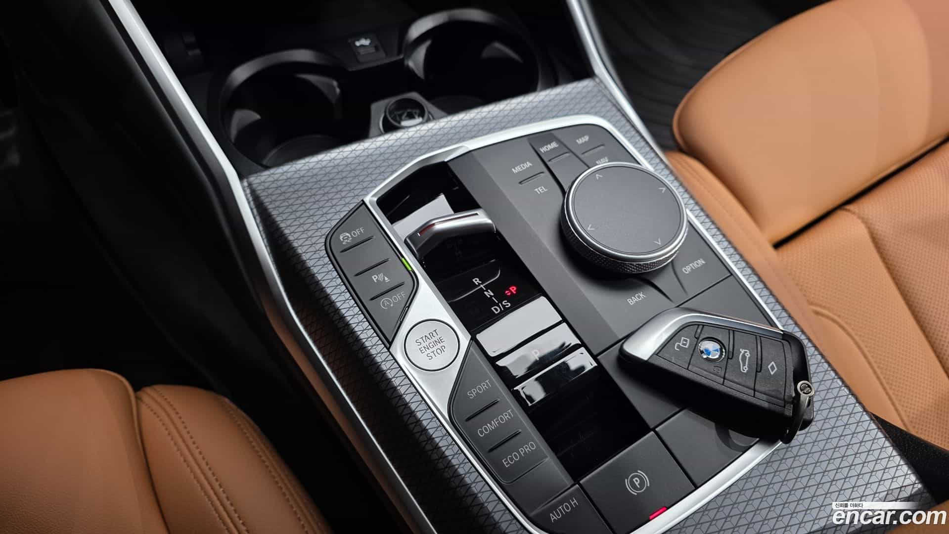 3-Series BMW 2025.1-INNER-009