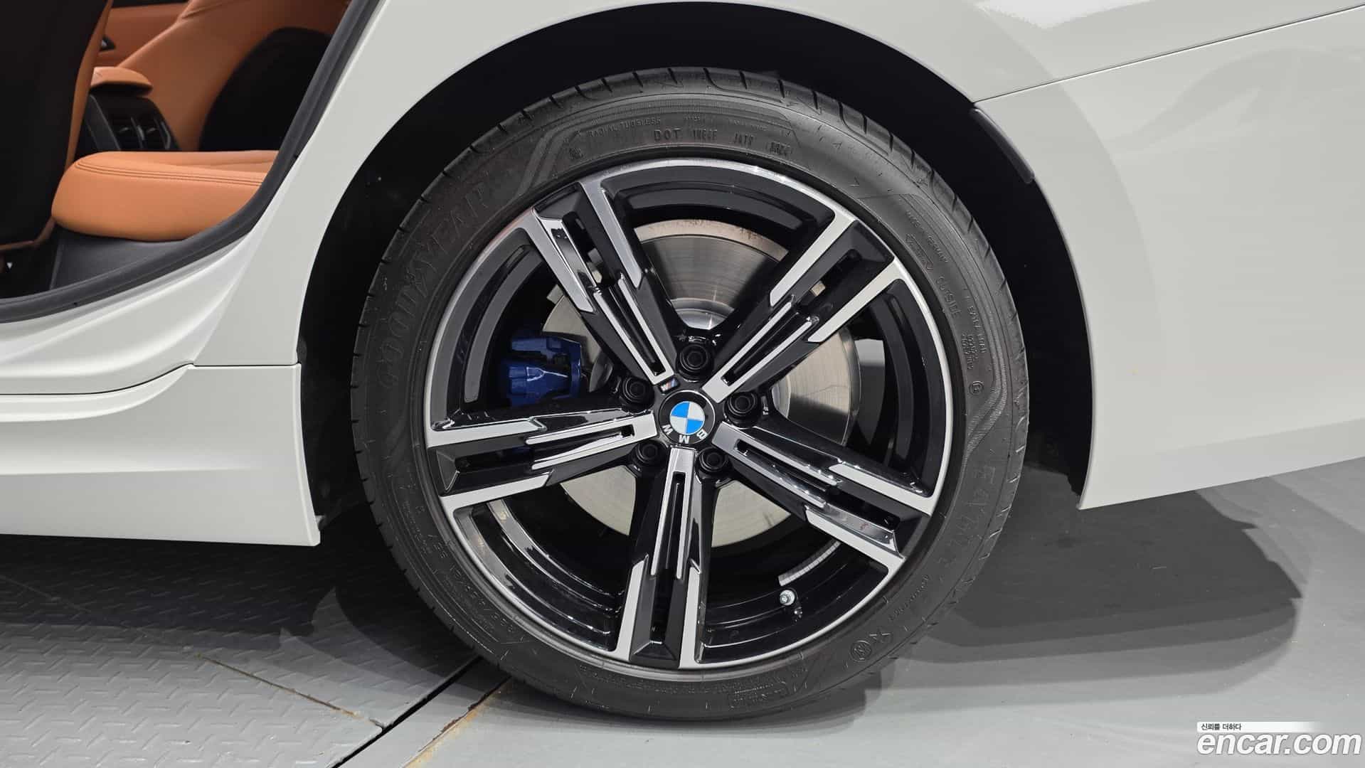 3-Series BMW 2025.1-OUTER-031