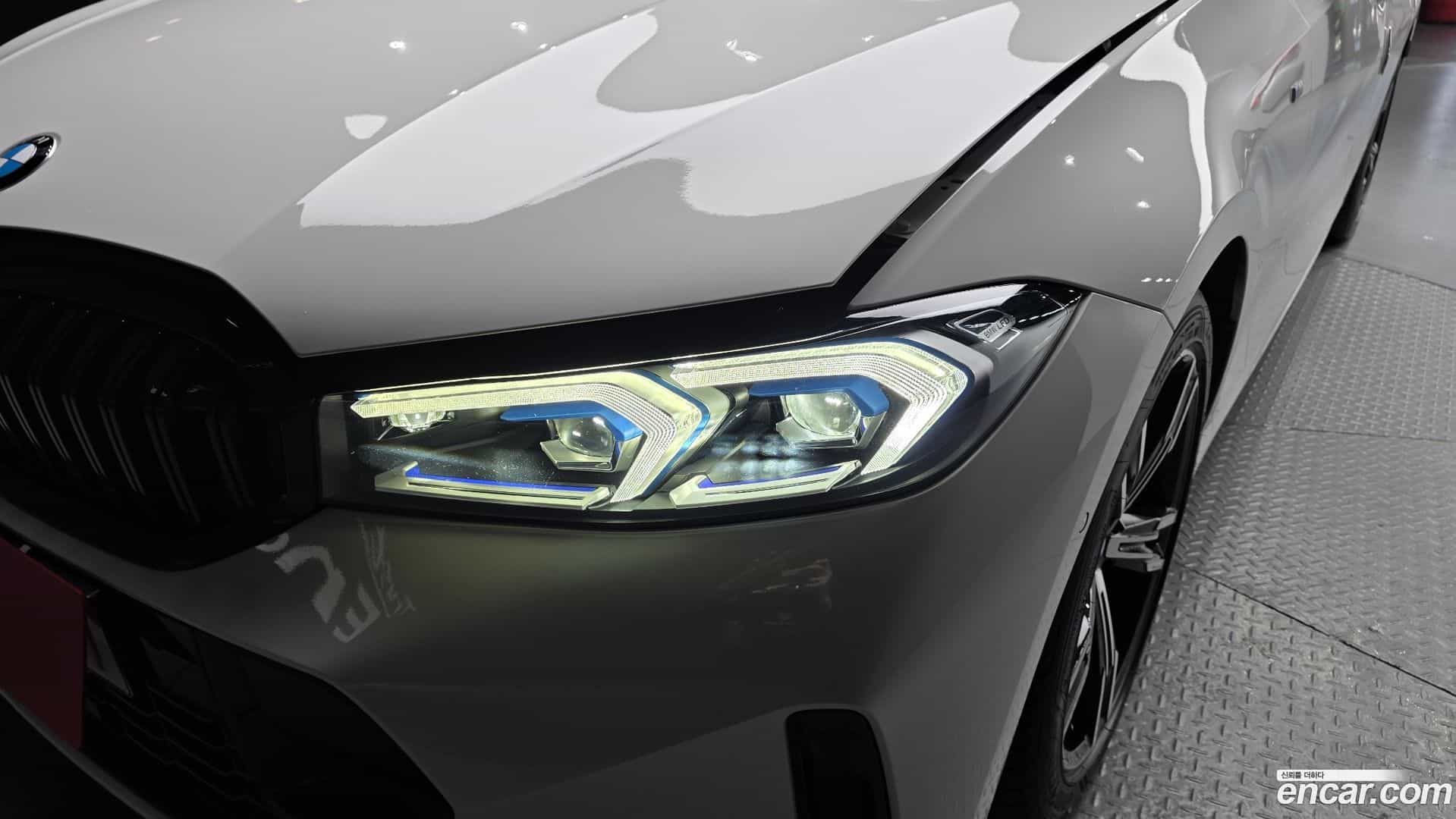 3-Series BMW 2025.1-OUTER-032