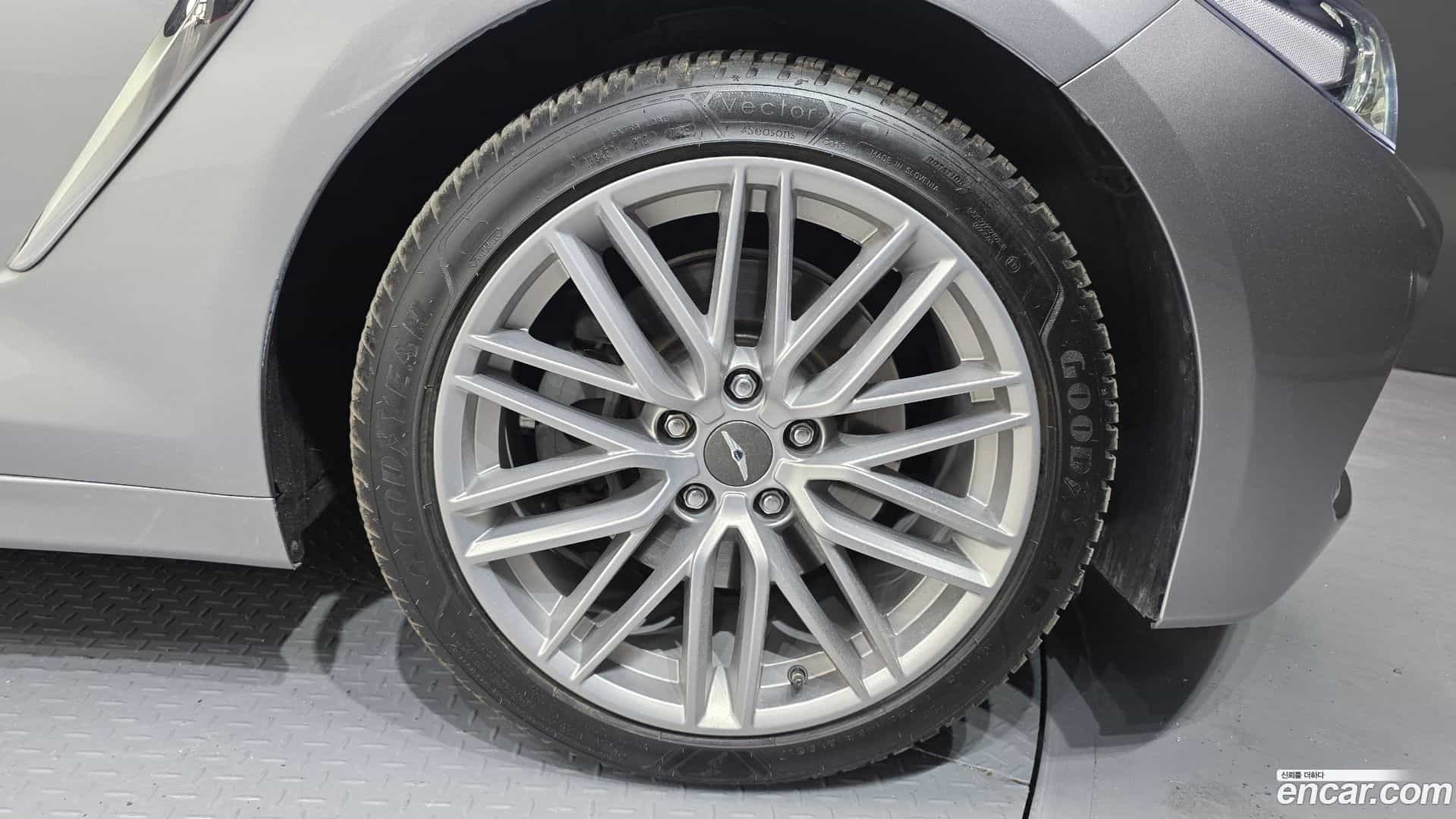 G70 Genesis 2020.5-OUTER-005