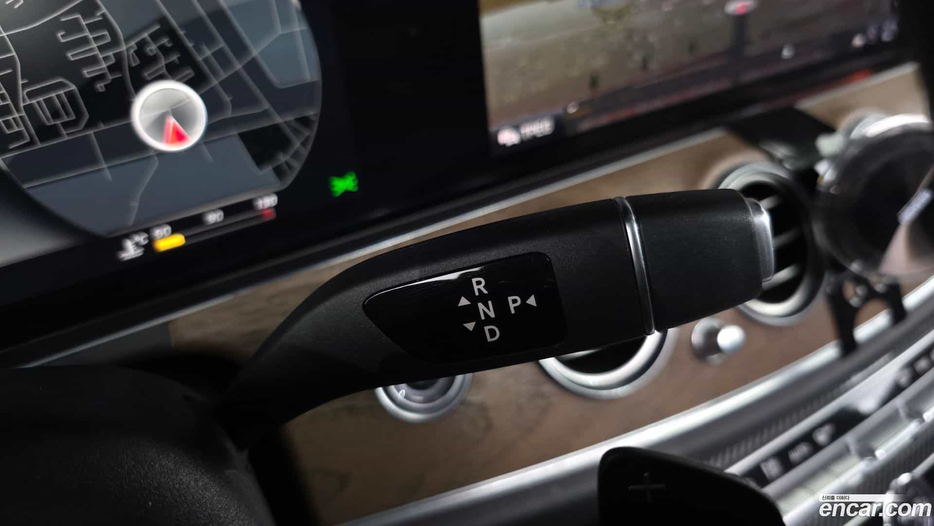 E-Class Mercedes-Benz 2019.4-INNER-009