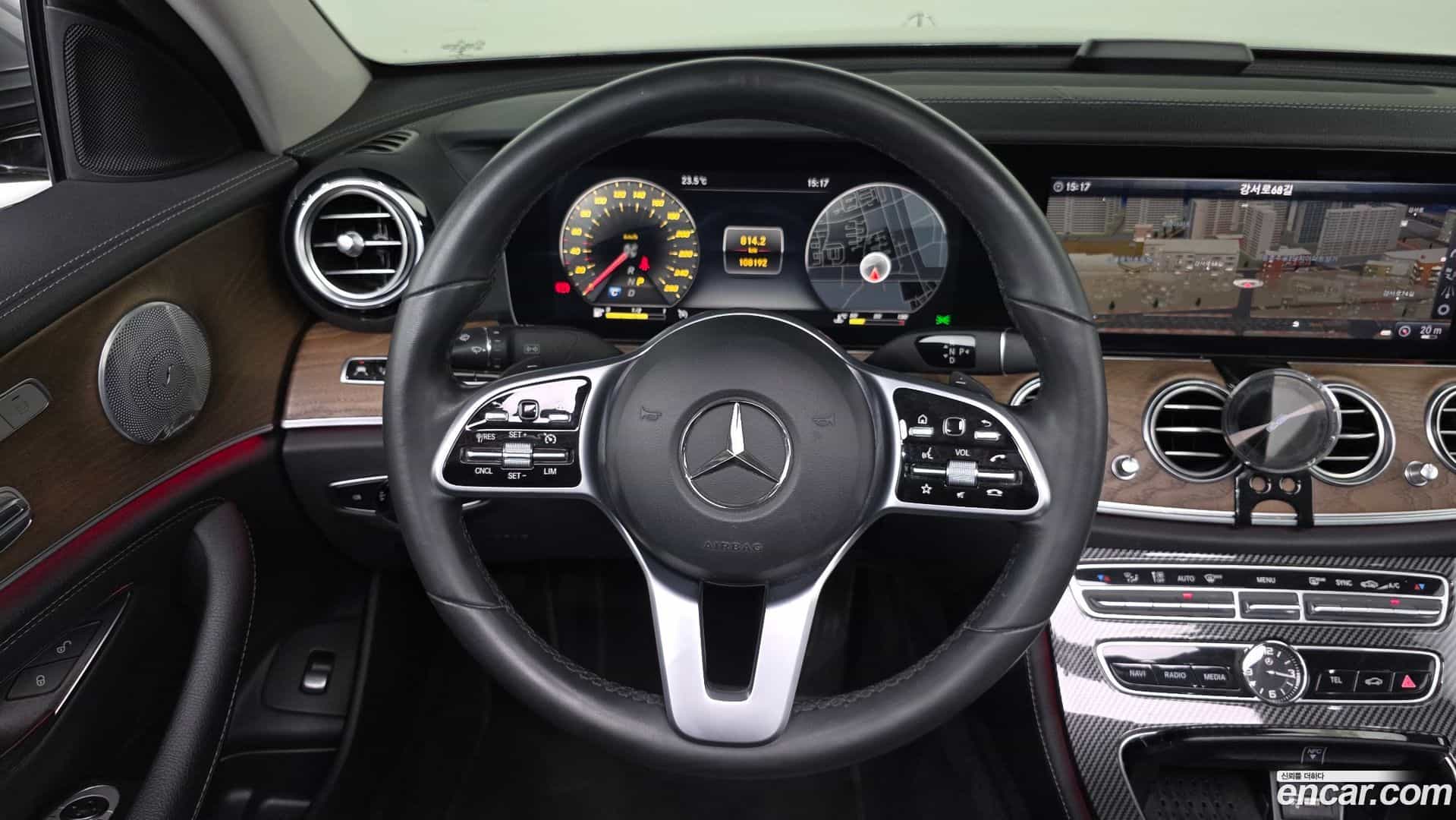 E-Class Mercedes-Benz 2019.4-OPTION-018