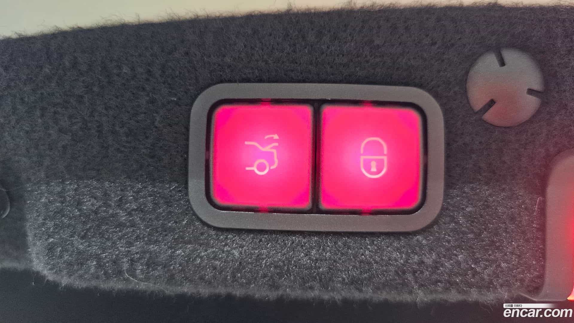 C-Class Mercedes-Benz 2017.7-OPTION-024