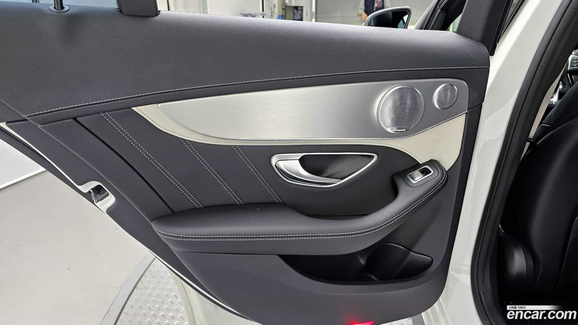 C-Class Mercedes-Benz 2017.7-INNER-035