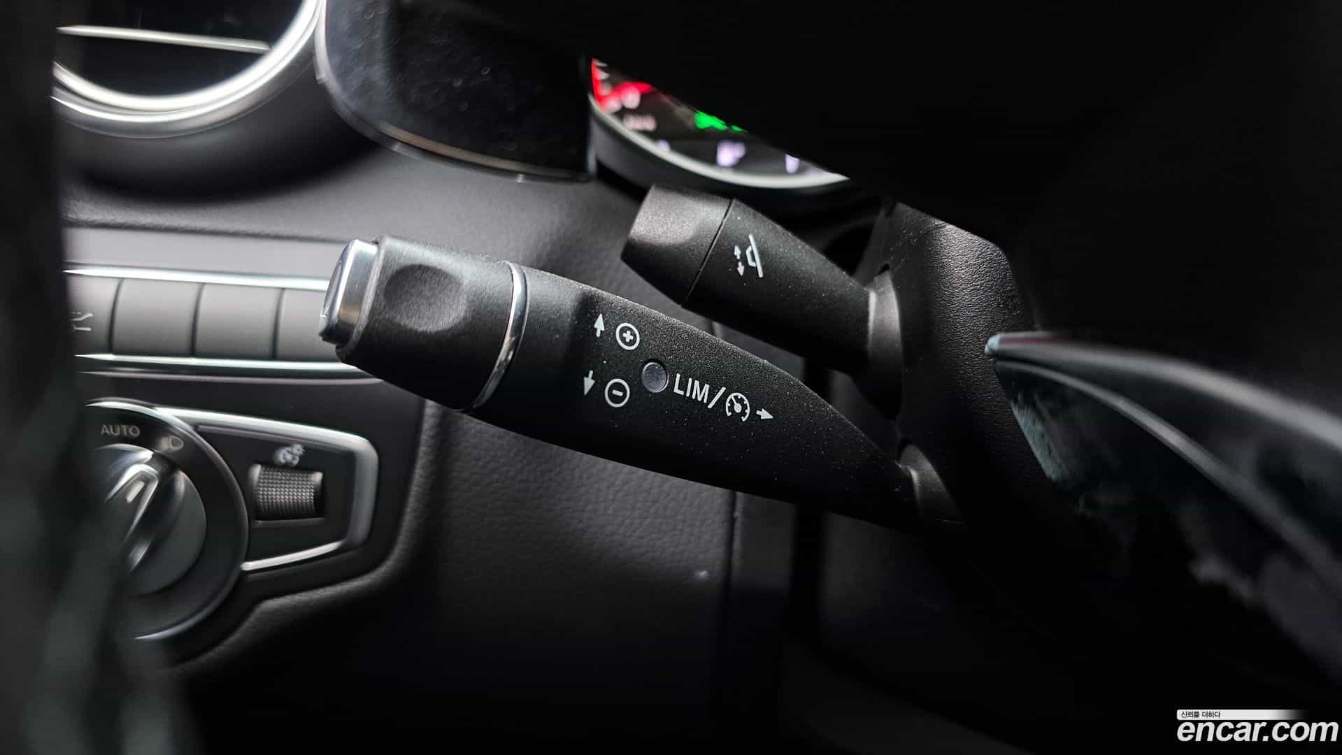 C-Class Mercedes-Benz 2017.7-OPTION-042