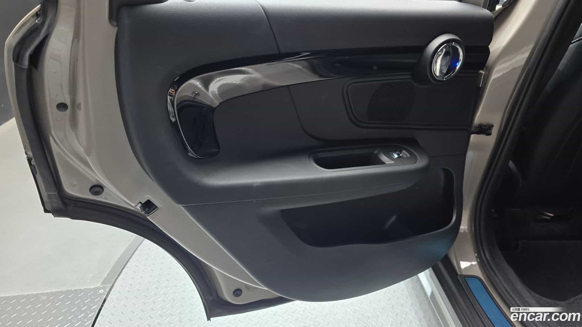 Countryman Mini 2023.6-INNER-035