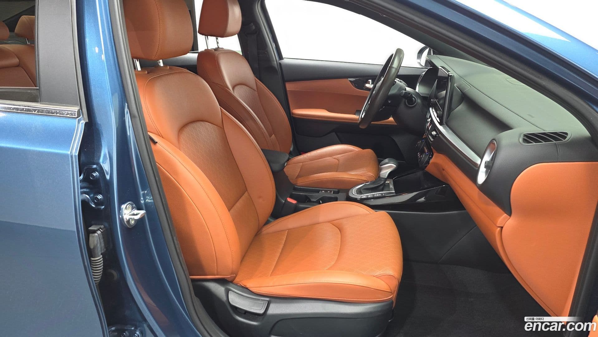 Main__Slider__Photo:K3 Kia 2022.5-11