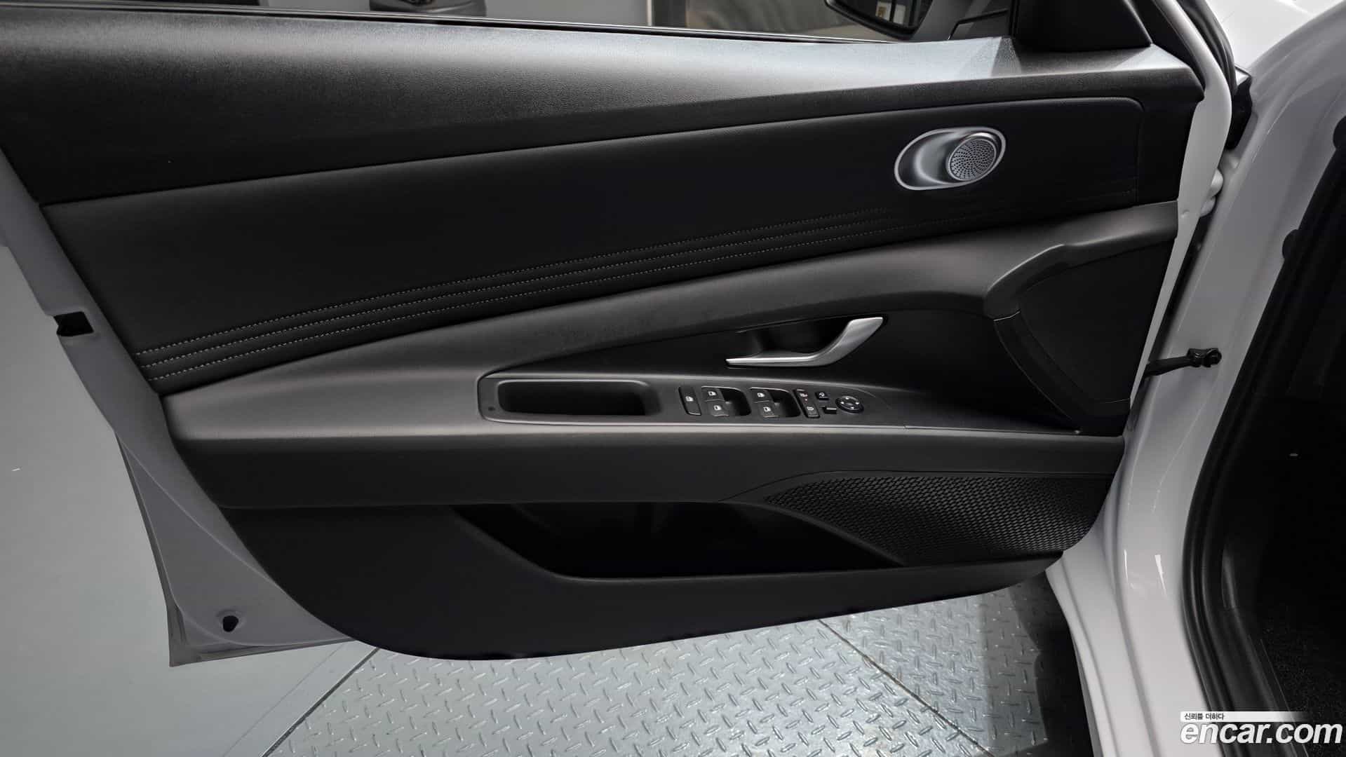 AVANTE Hyundai 2025.3-INNER-034