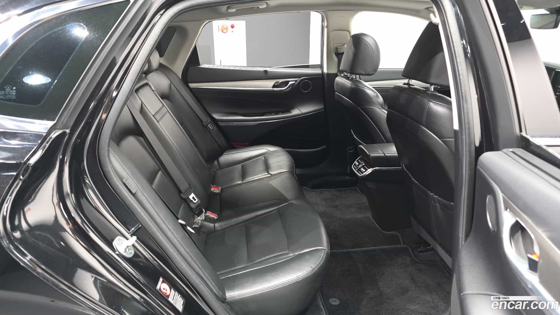 Grandeur Hyundai 2020.4-OPTION-016