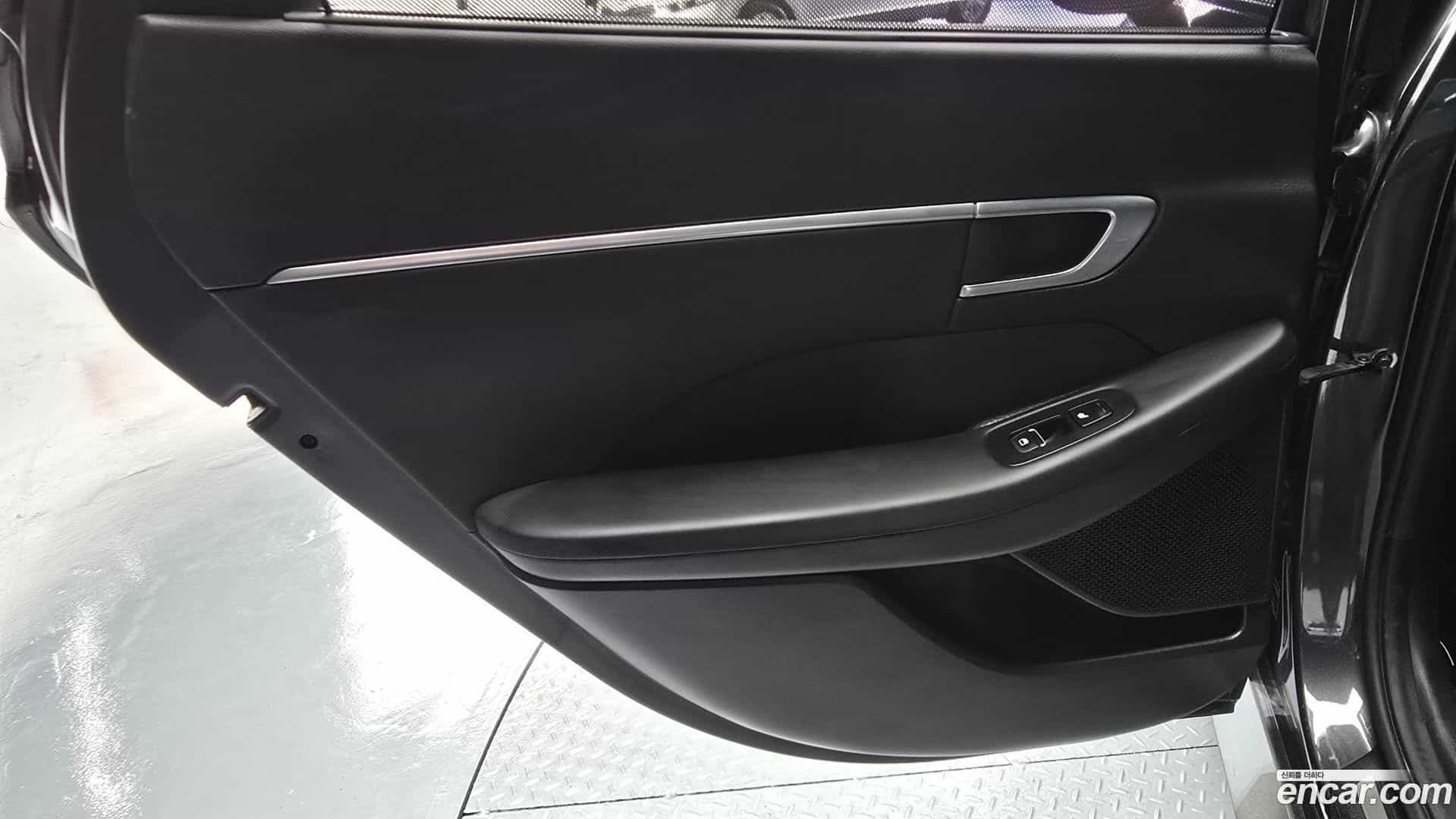 Sonata Hyundai 2019.6-INNER-035
