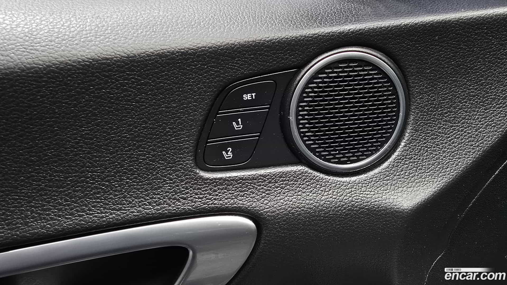 Sonata Hyundai 2019.6-OPTION-043