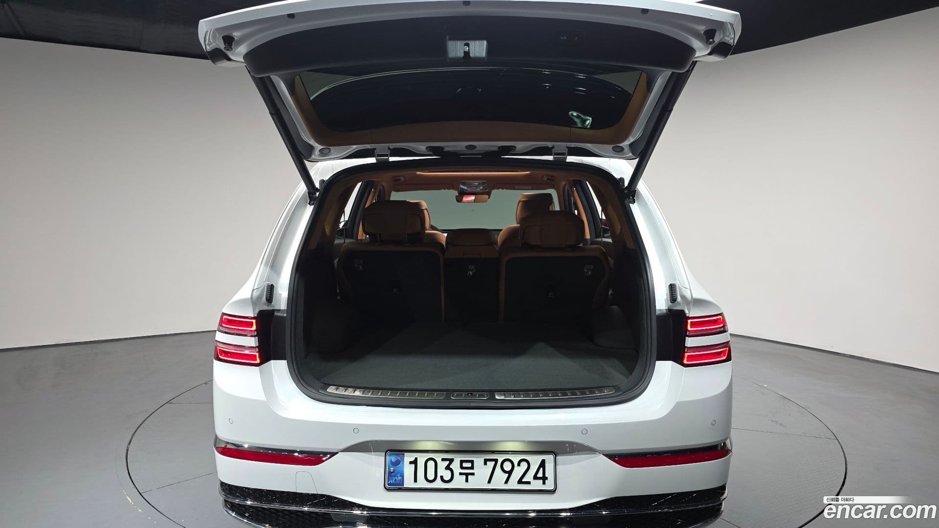 Main__Slider__Photo:GV80 Genesis 2024.1-19