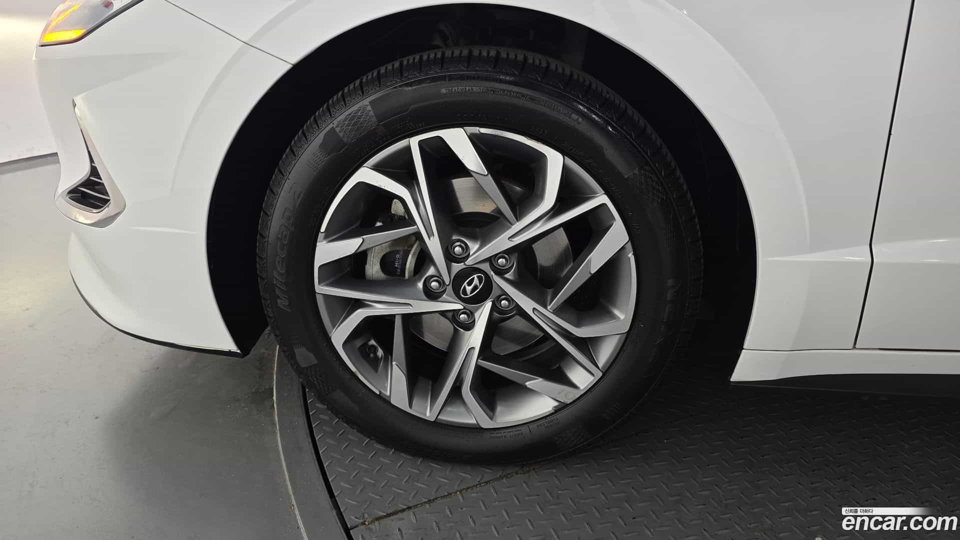 Sonata Hyundai 2019.10-OUTER-005