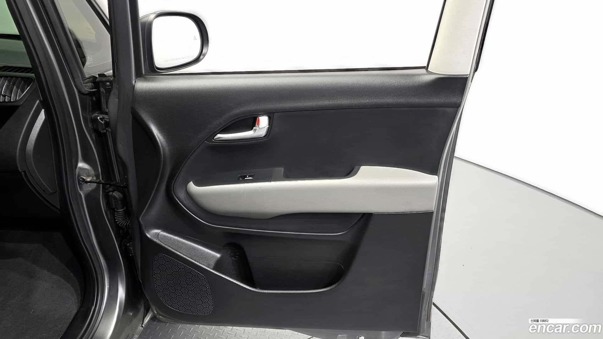 RAY Kia 2022.10-INNER-034