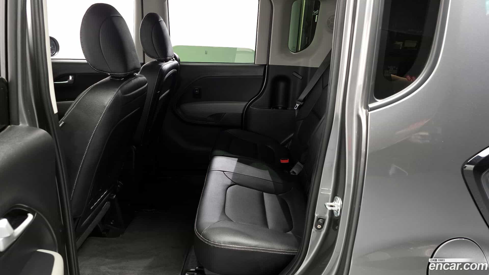 RAY Kia 2022.10-INNER-036
