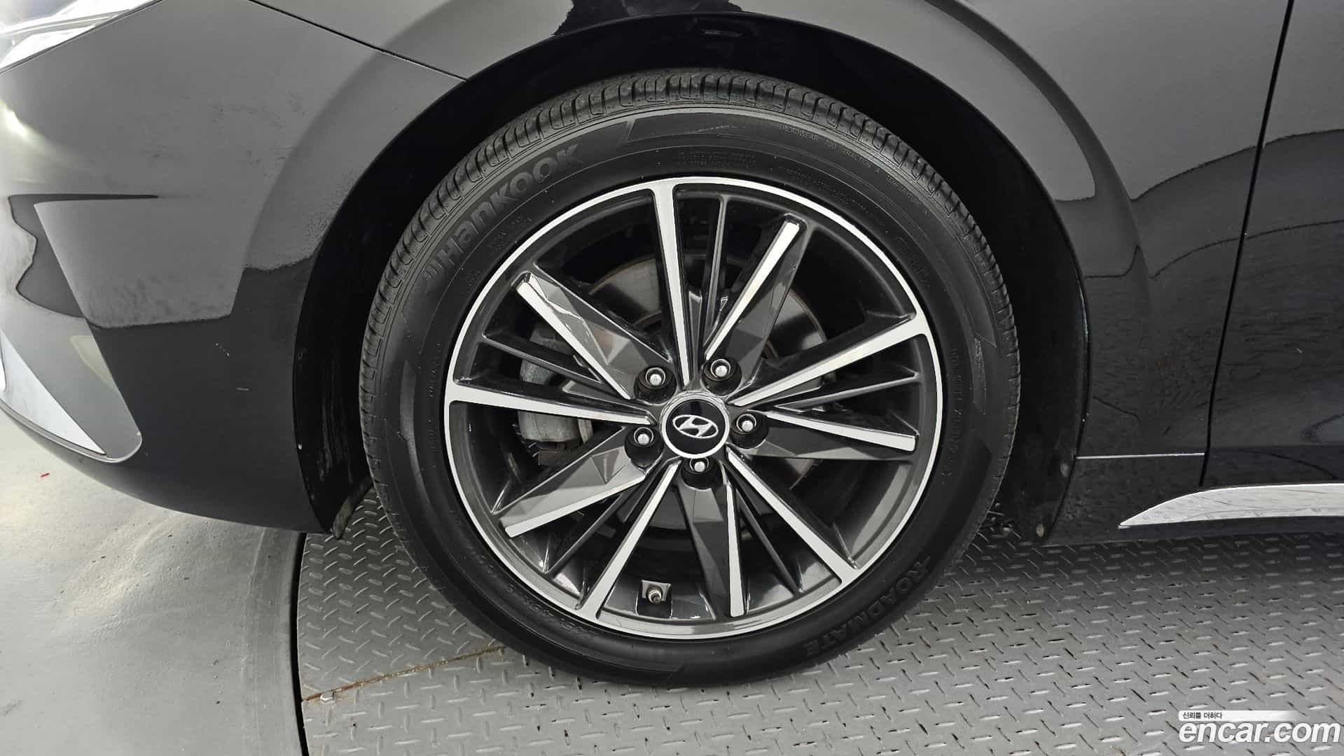 Grandeur Hyundai 2021.0-OUTER-005